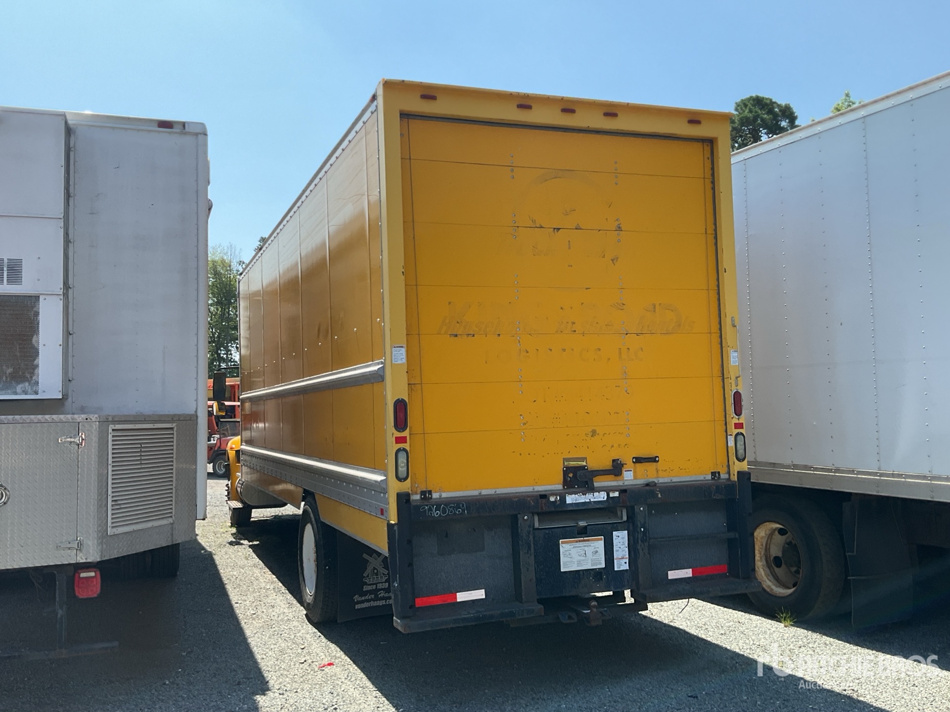 General Appearance with Bild, Ecke hinten links