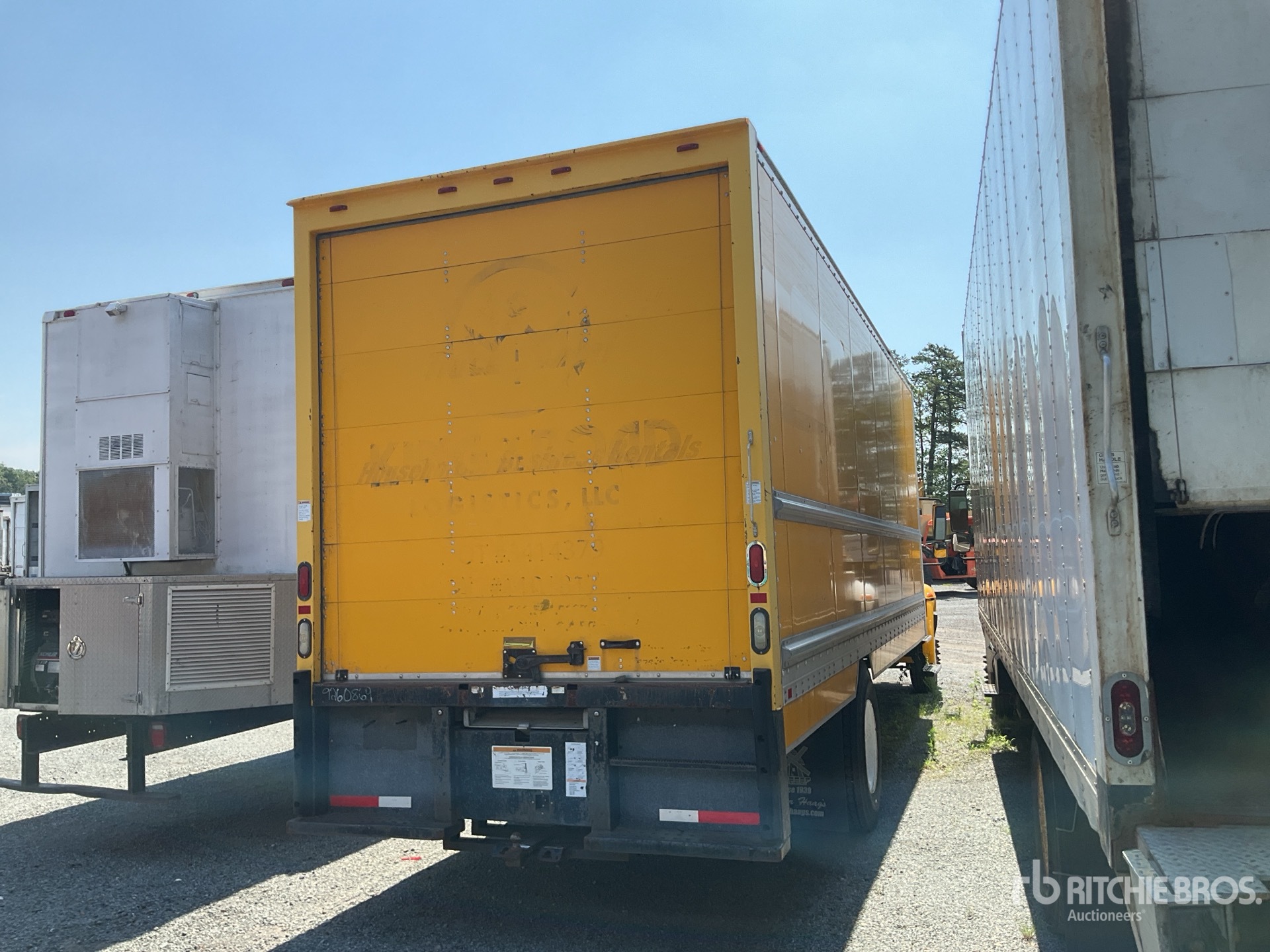 General Appearance with Bild, Ecke hinten rechts