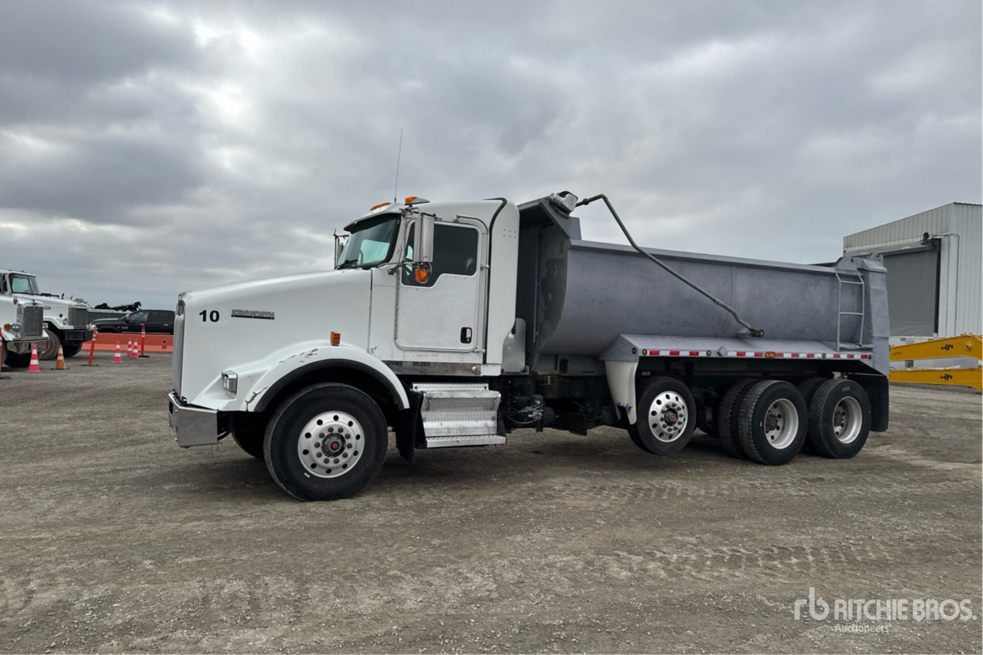 General Appearance with Spin