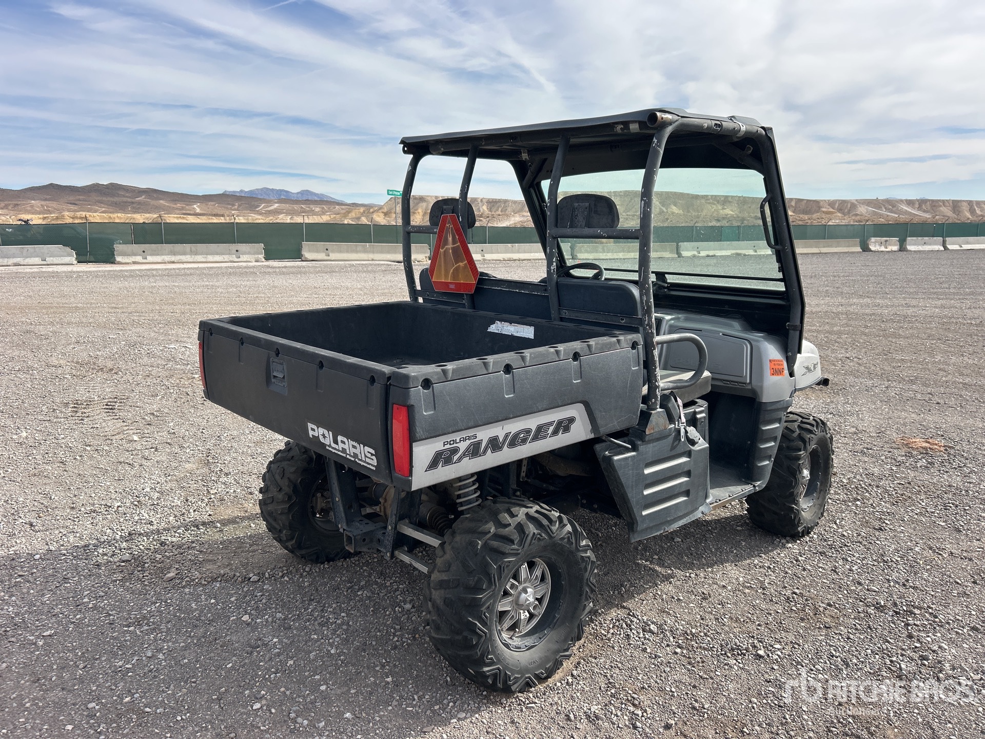 General Appearance with Zdjęcie, prawy dolny róg