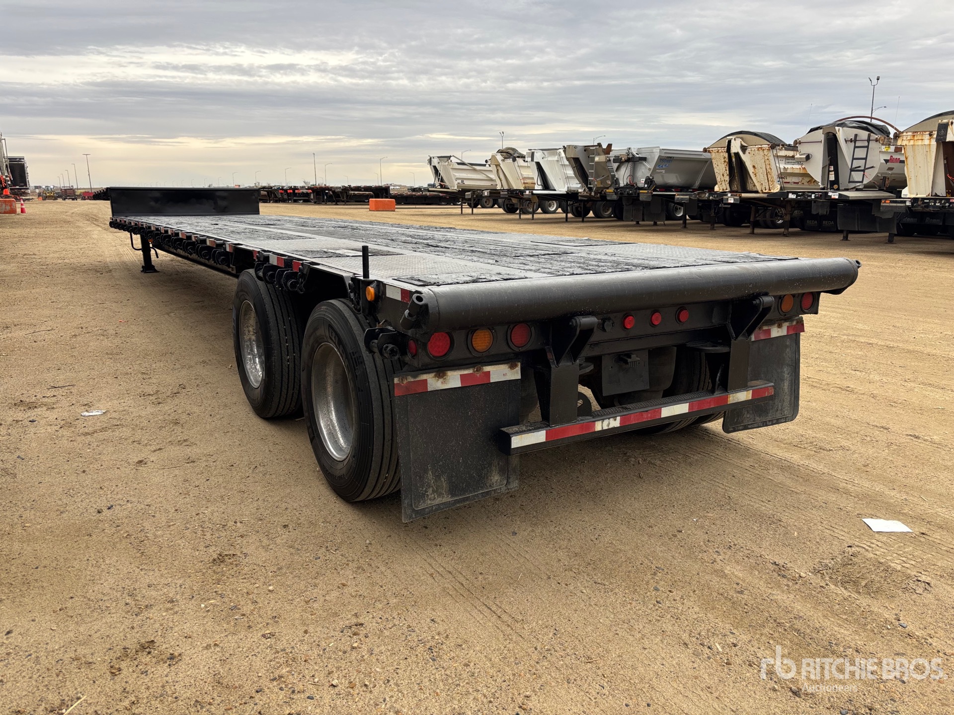 Aspect général with Image, coin arrière gauche