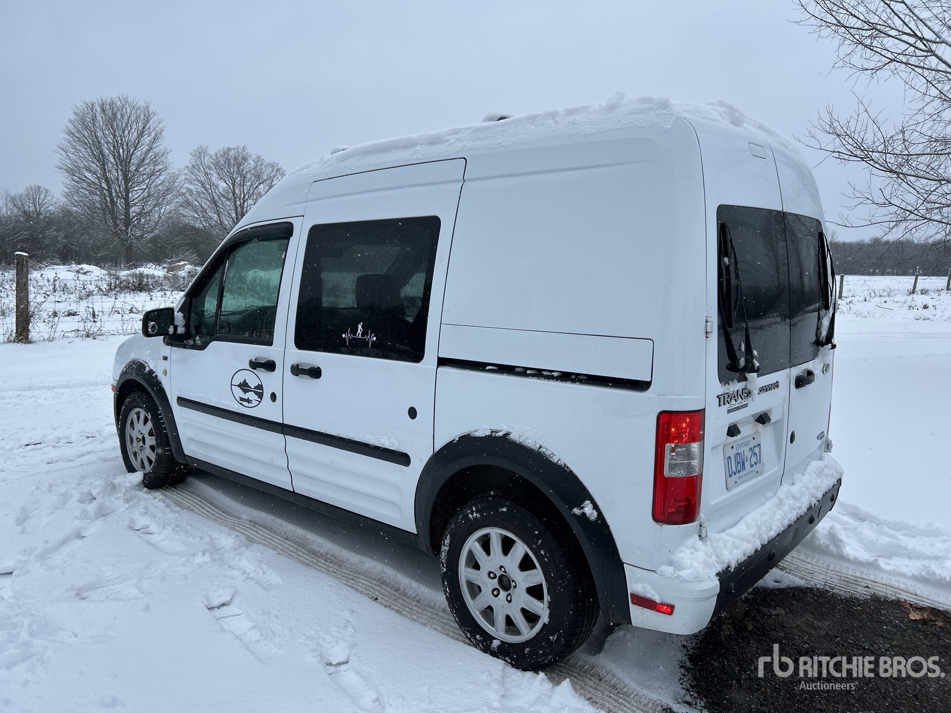 General Appearance with Foto, angolo posteriore sinistro