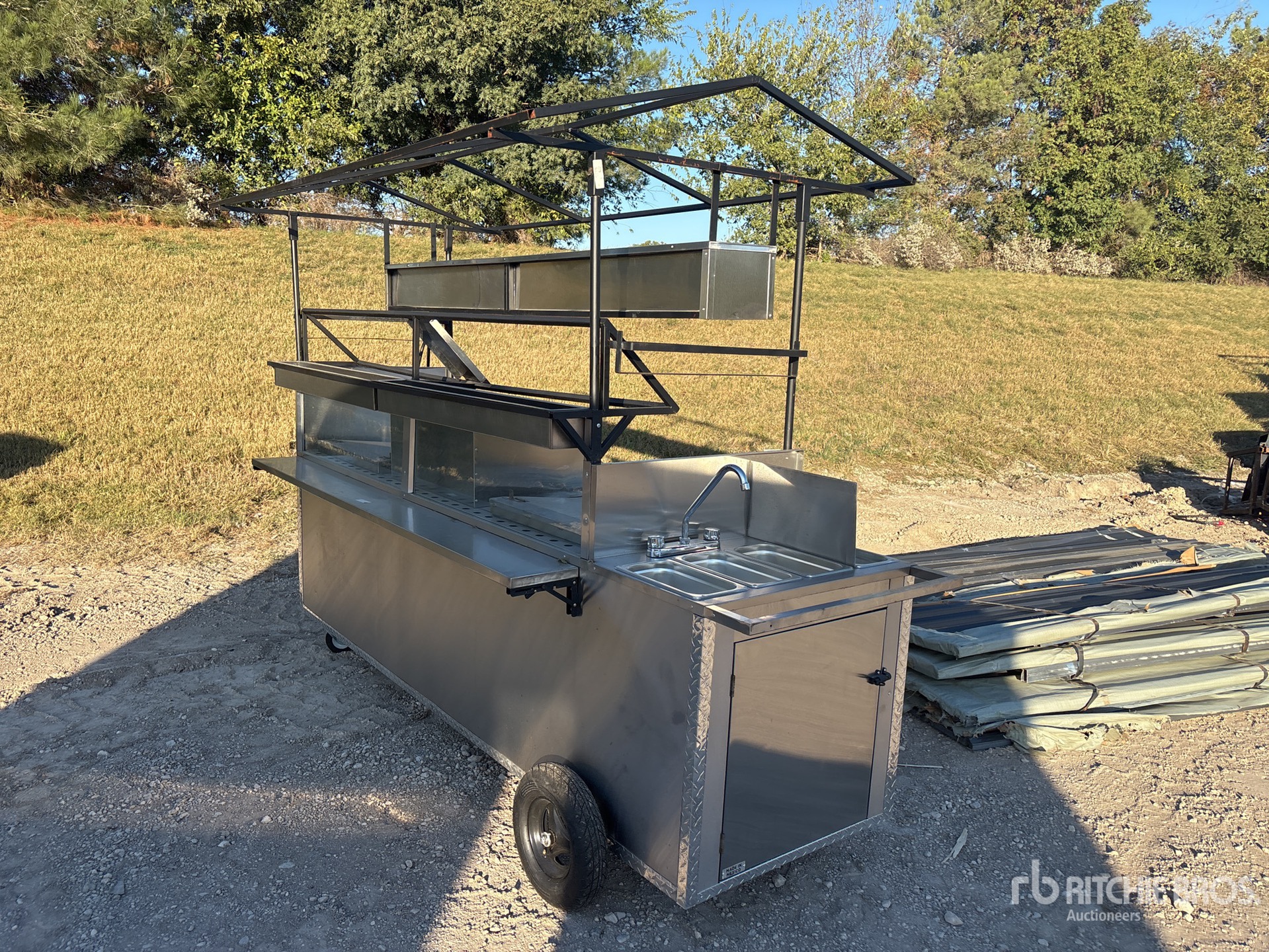 General Appearance with Picture, Left Rear Corner