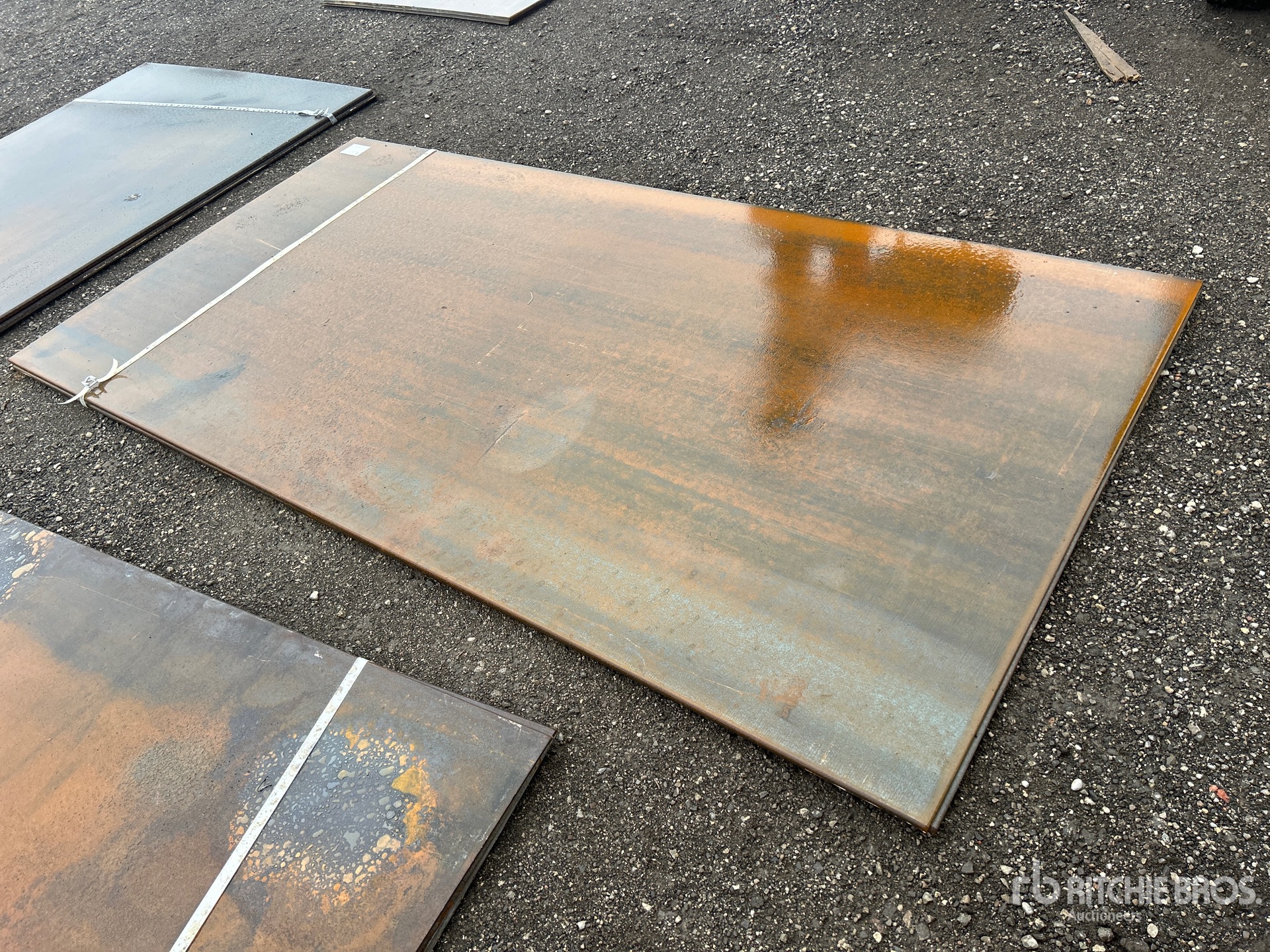 General Appearance with Bild, Ecke hinten rechts