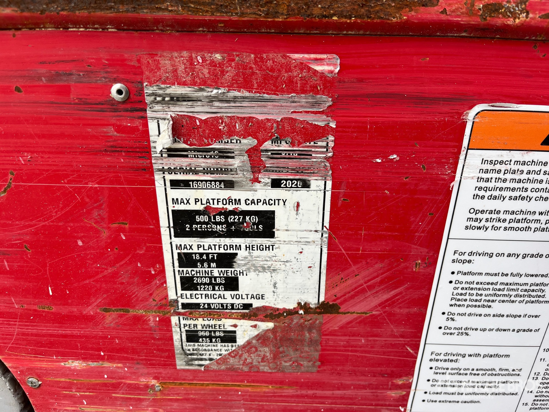 General Appearance with Numero seriale/numero d’identificazione del veicolo (VIN)