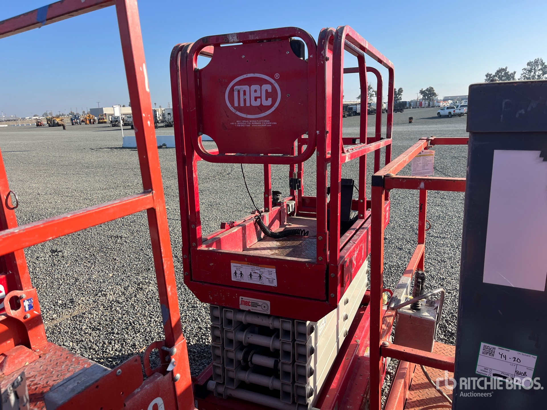 General Appearance with Picture, Right Front Corner