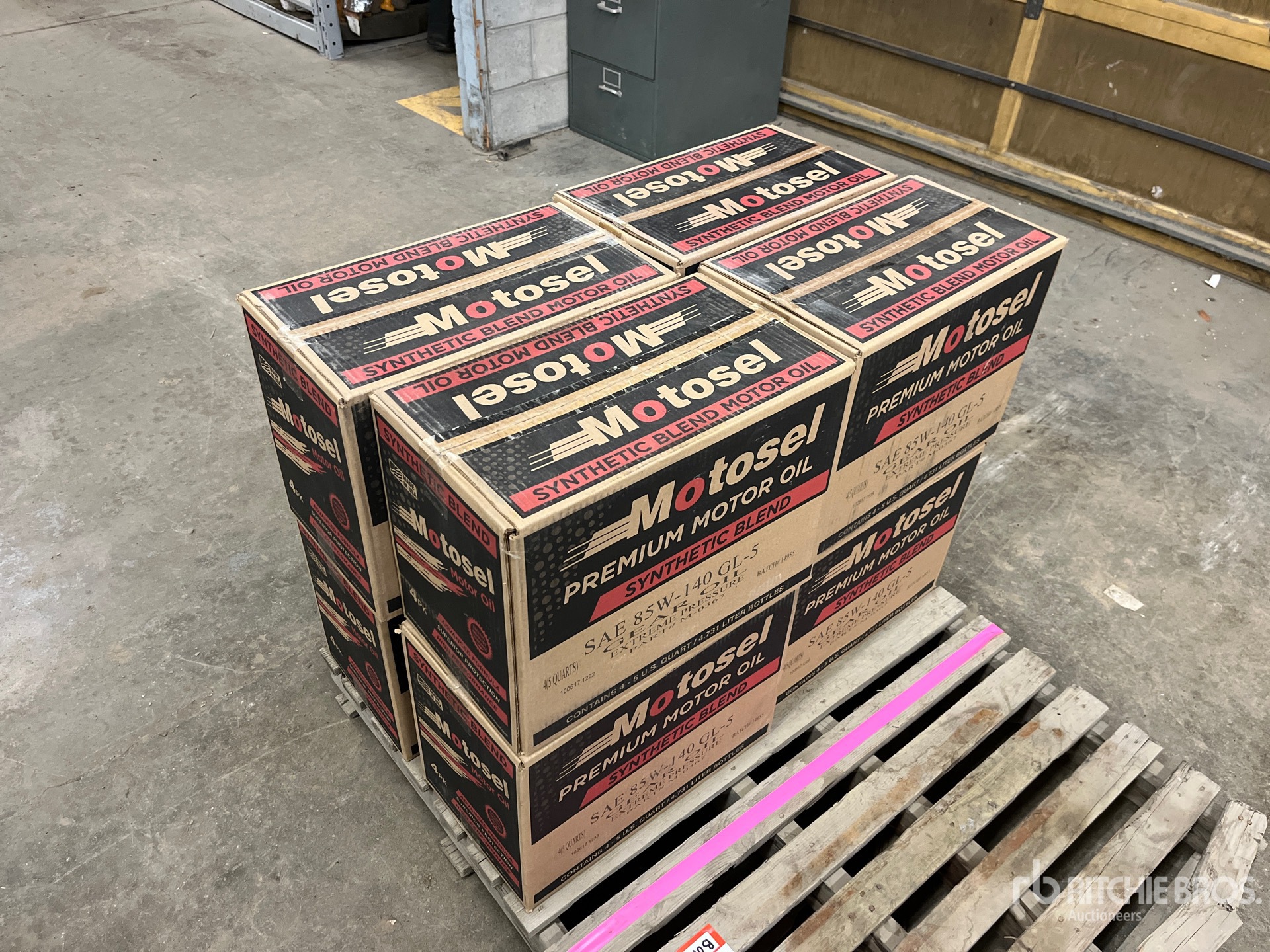 General Appearance with Foto, angolo posteriore sinistro