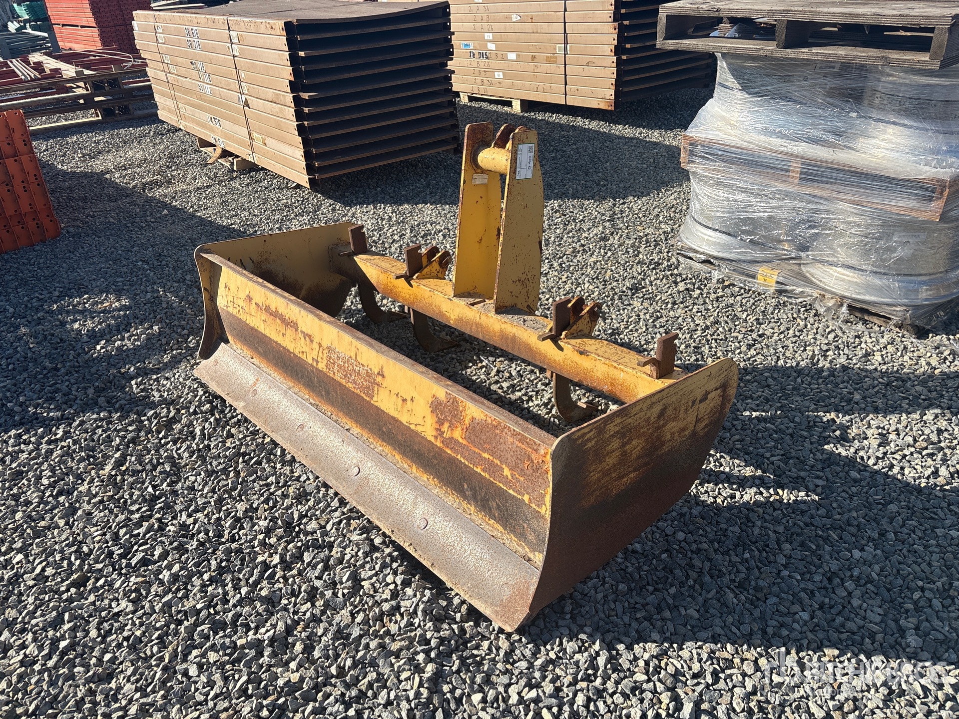 General Appearance with Imagen: esquina trasera derecha