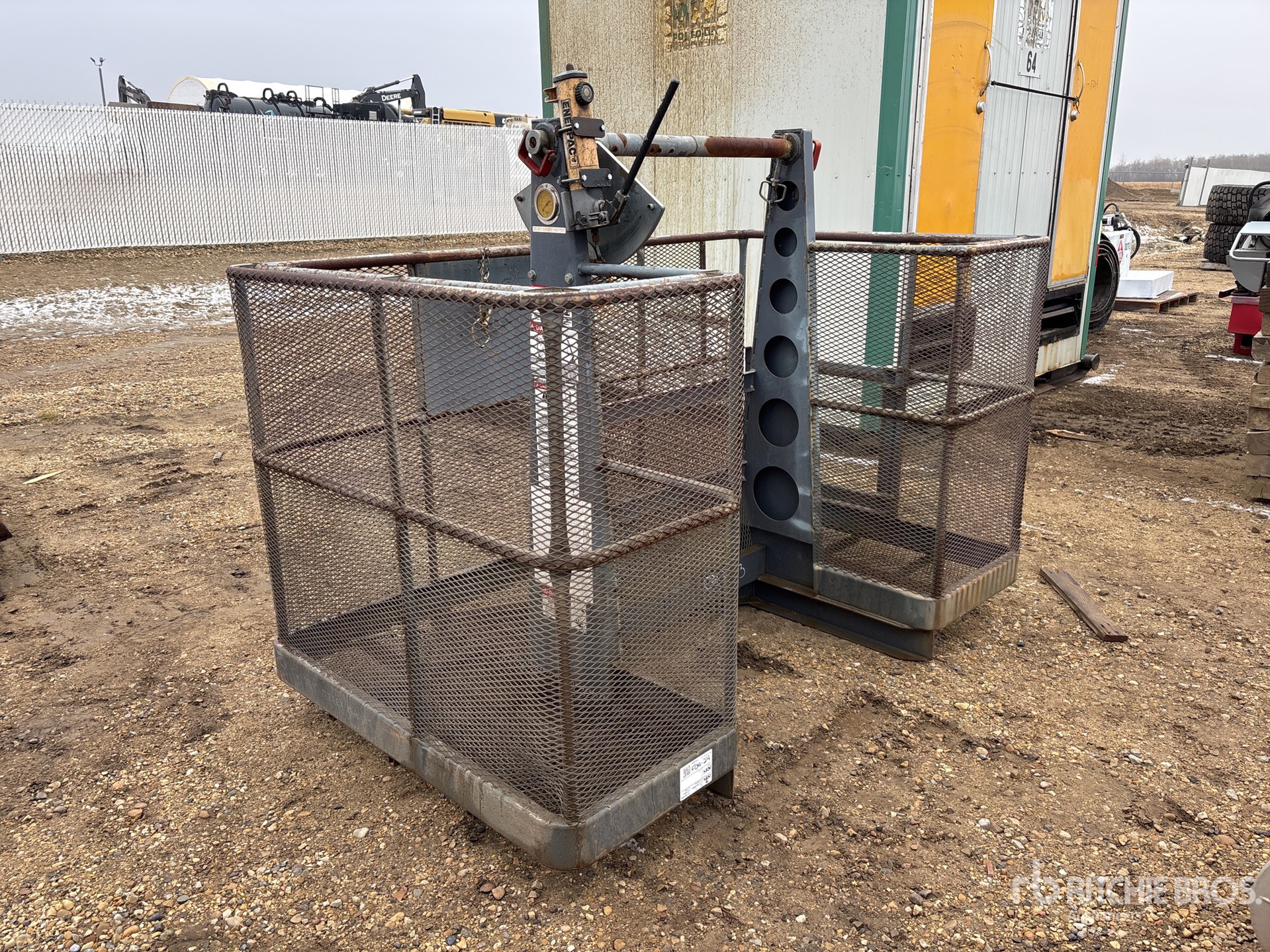 General Appearance with Image, coin avant droit