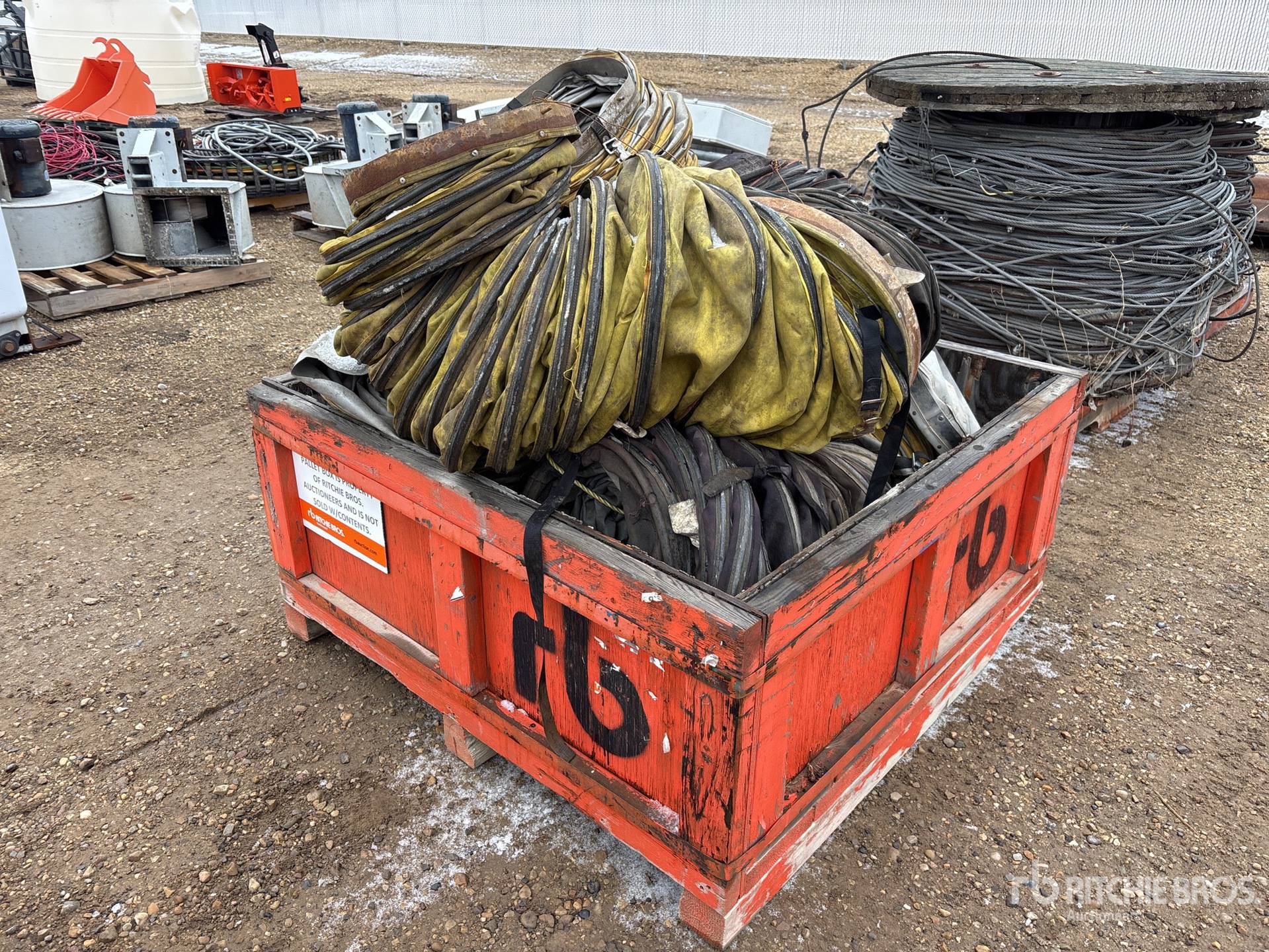 General Appearance with Bild, Ecke hinten rechts