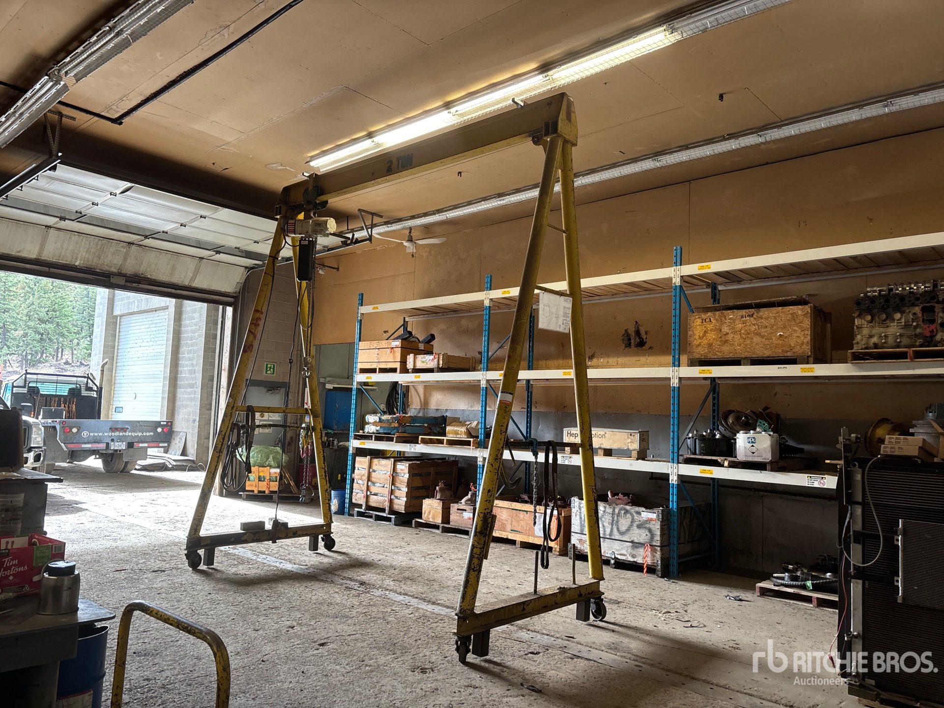 General Appearance with Picture, Left Front Corner