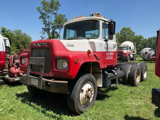 1978 Mack 6x4 Cab and Chassis