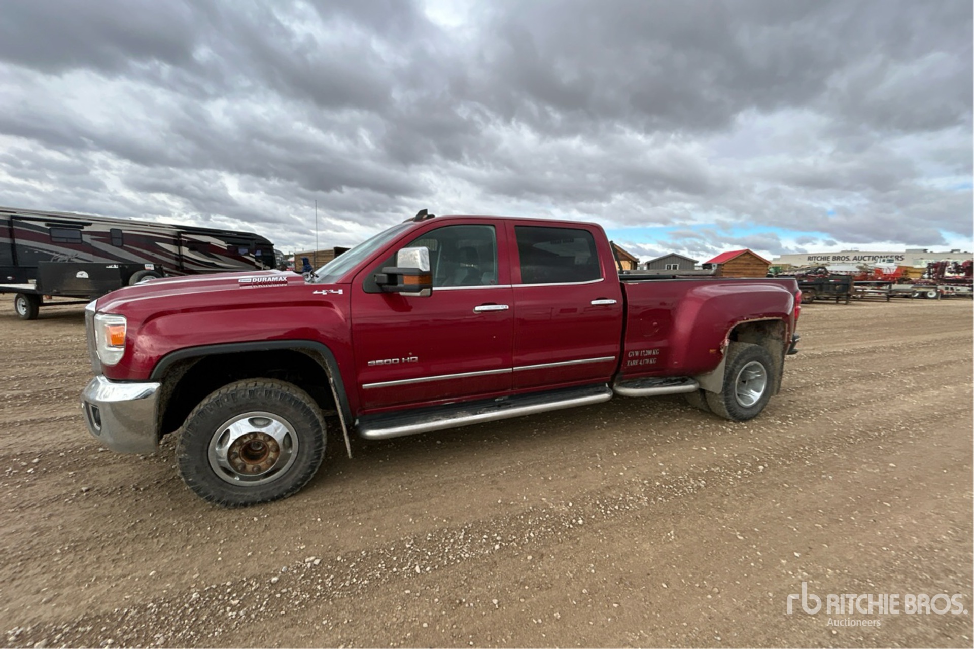 General Appearance with Picture, Left Front Corner