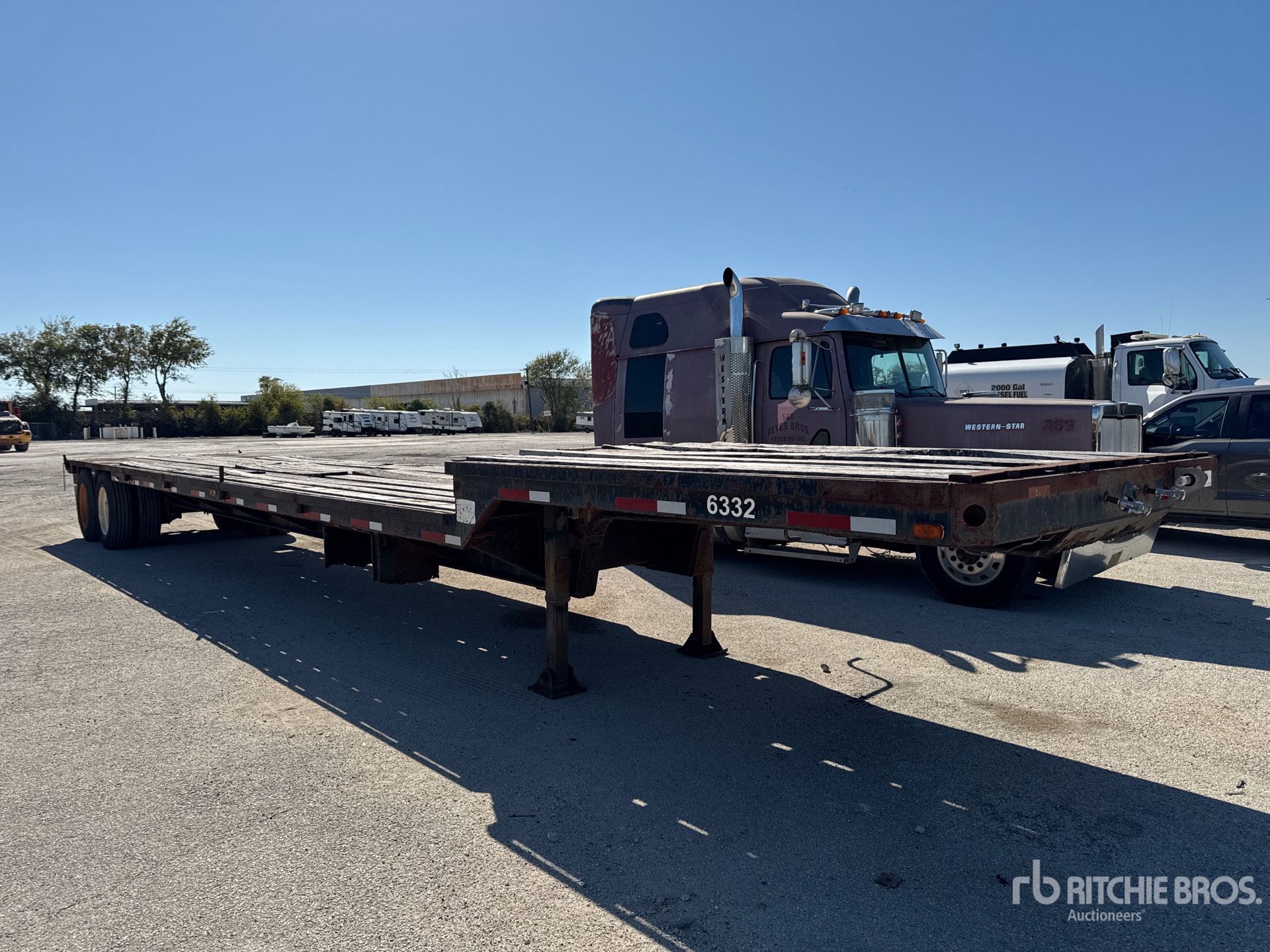 General Appearance with Bild, Ecke vorne rechts