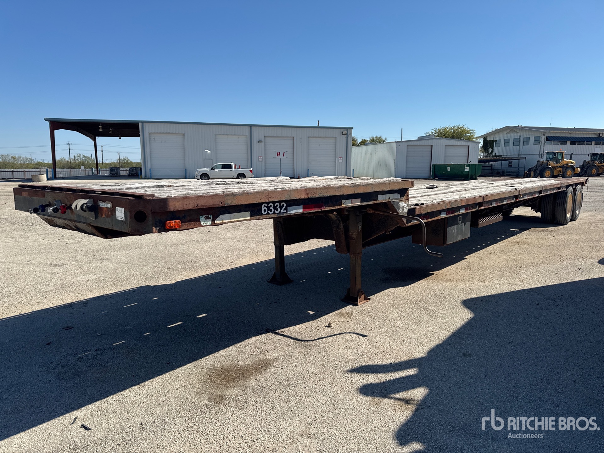 General Appearance with Bild, Ecke vorne links