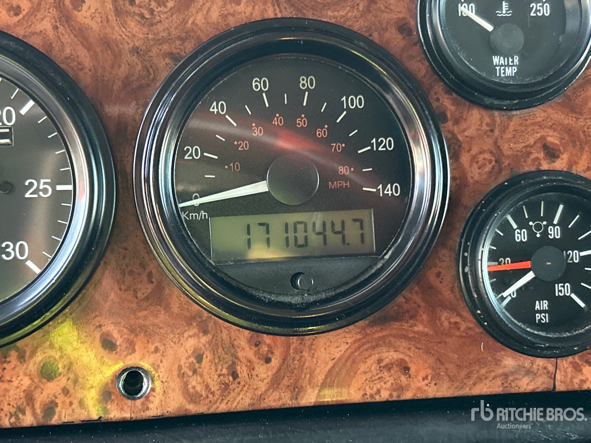 General Appearance with Hour Meter / Odometer