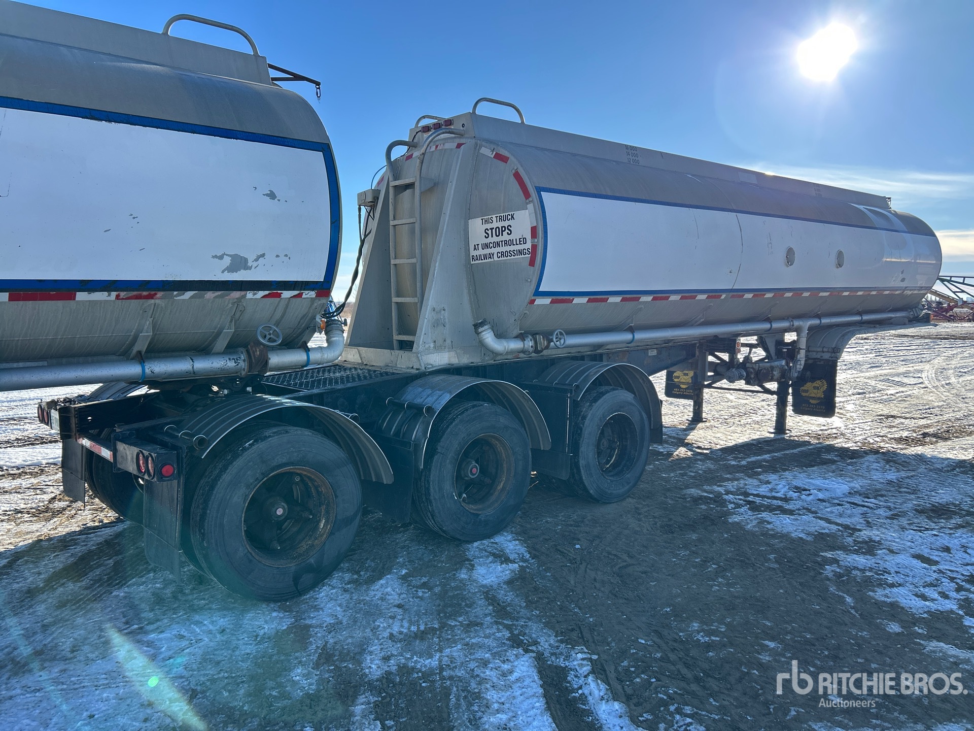 General Appearance with Image, coin arrière droit