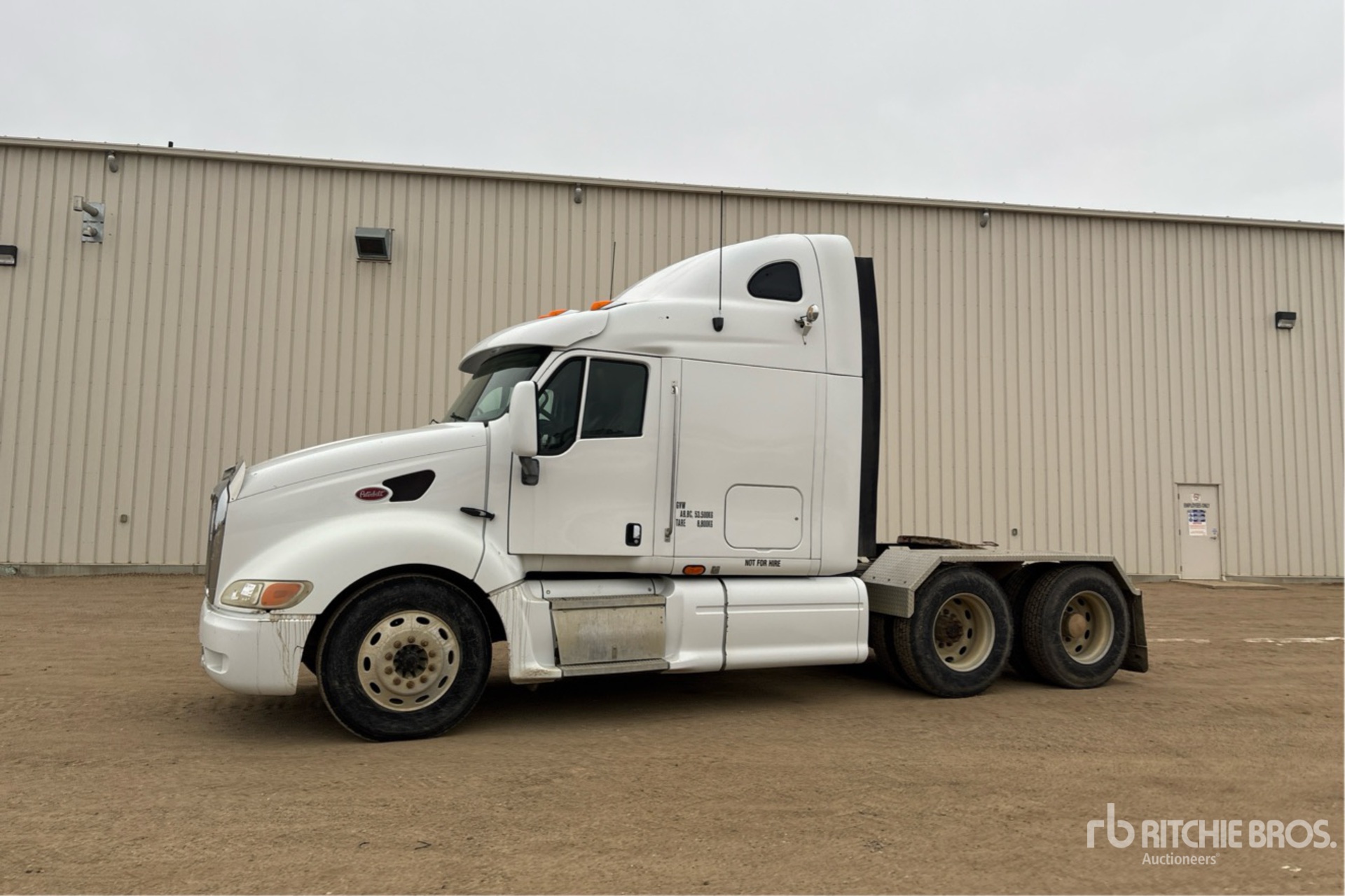 General Appearance with Image, coin avant gauche