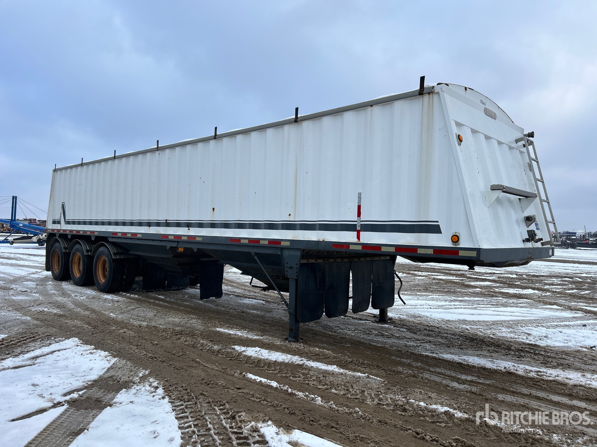 General Appearance with Bild, Ecke vorne rechts