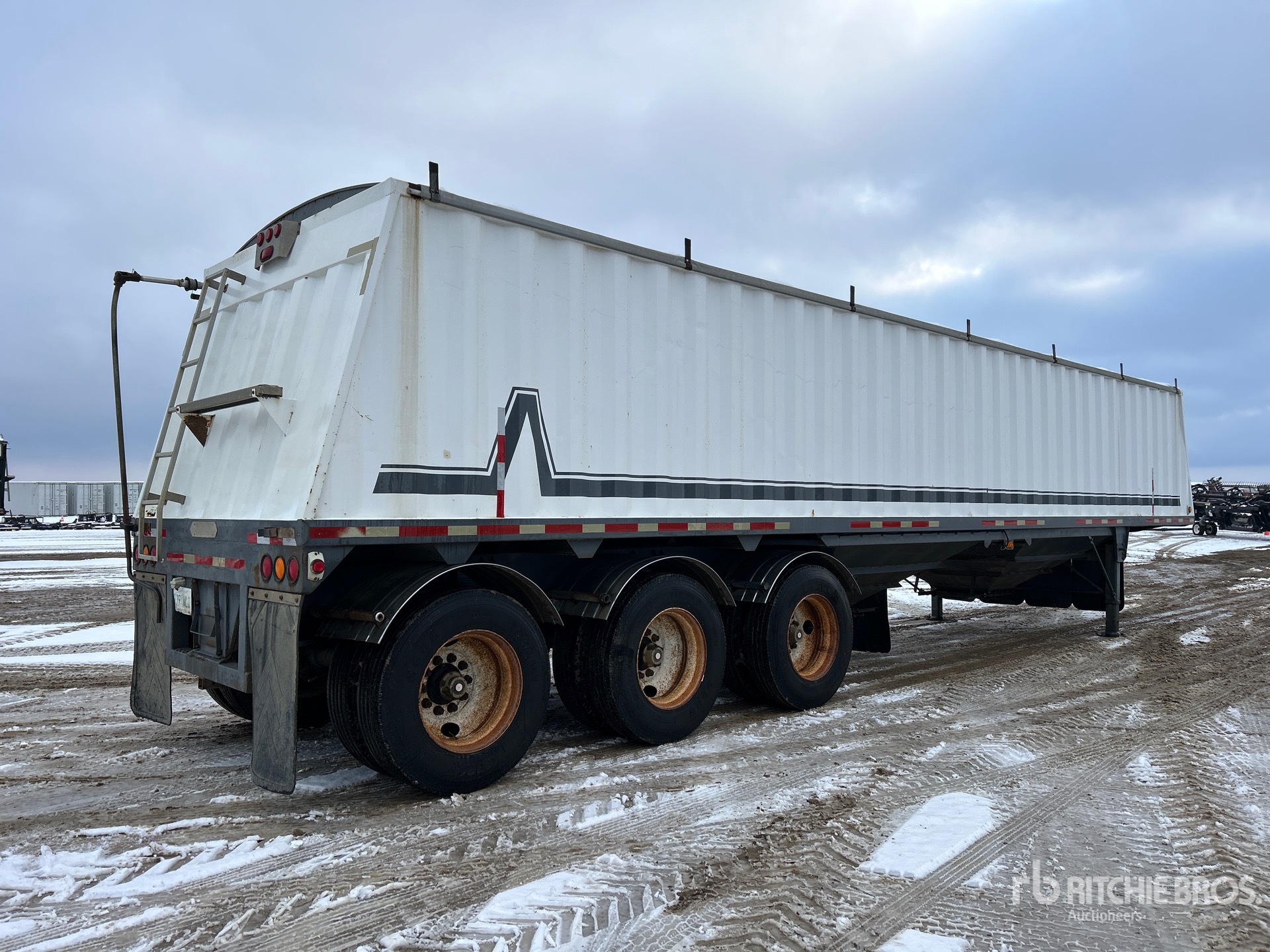 General Appearance with Bild, Ecke hinten rechts