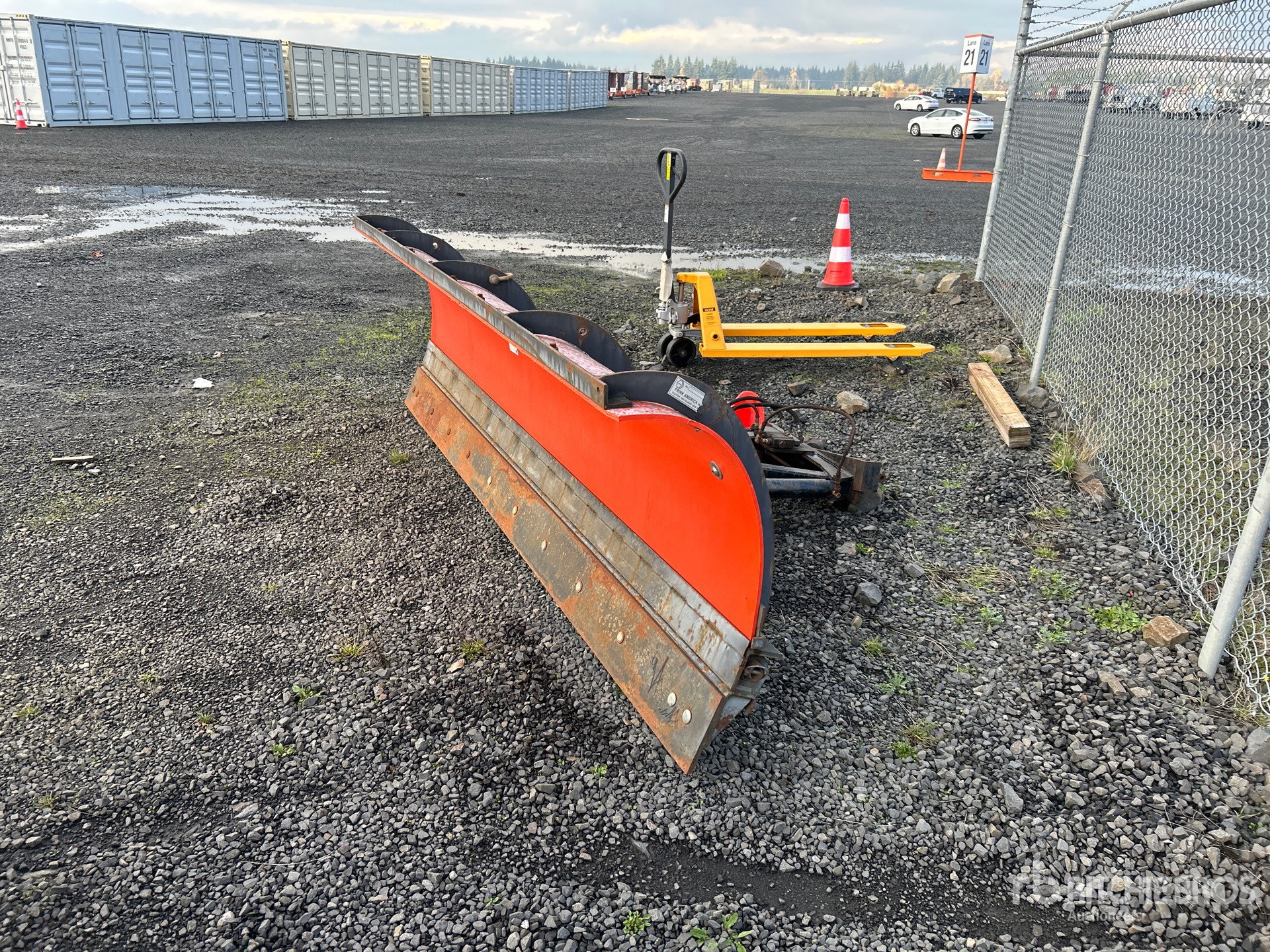 General Appearance with Featured Photo