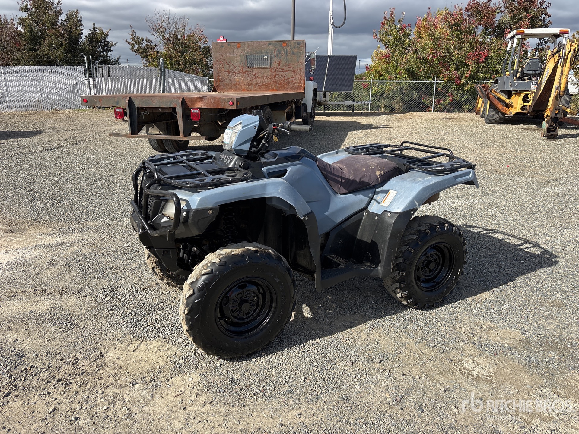 General Appearance with Bild, Ecke vorne links