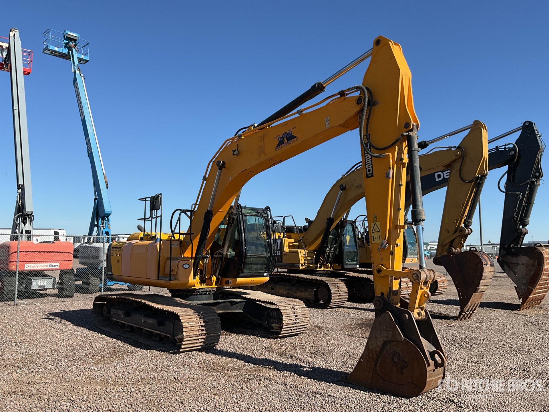 Aspect général with Image, coin avant droit