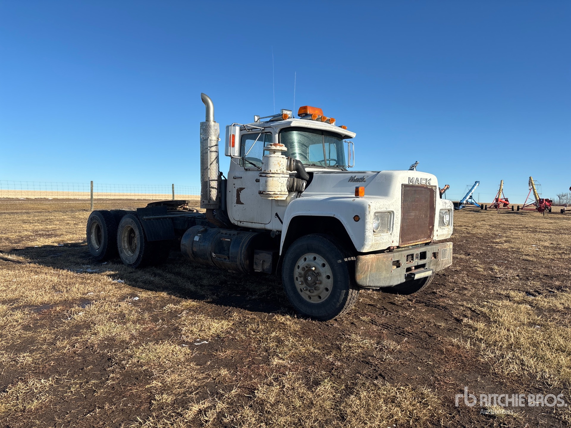 General Appearance with Imagen: esquina delantera derecha