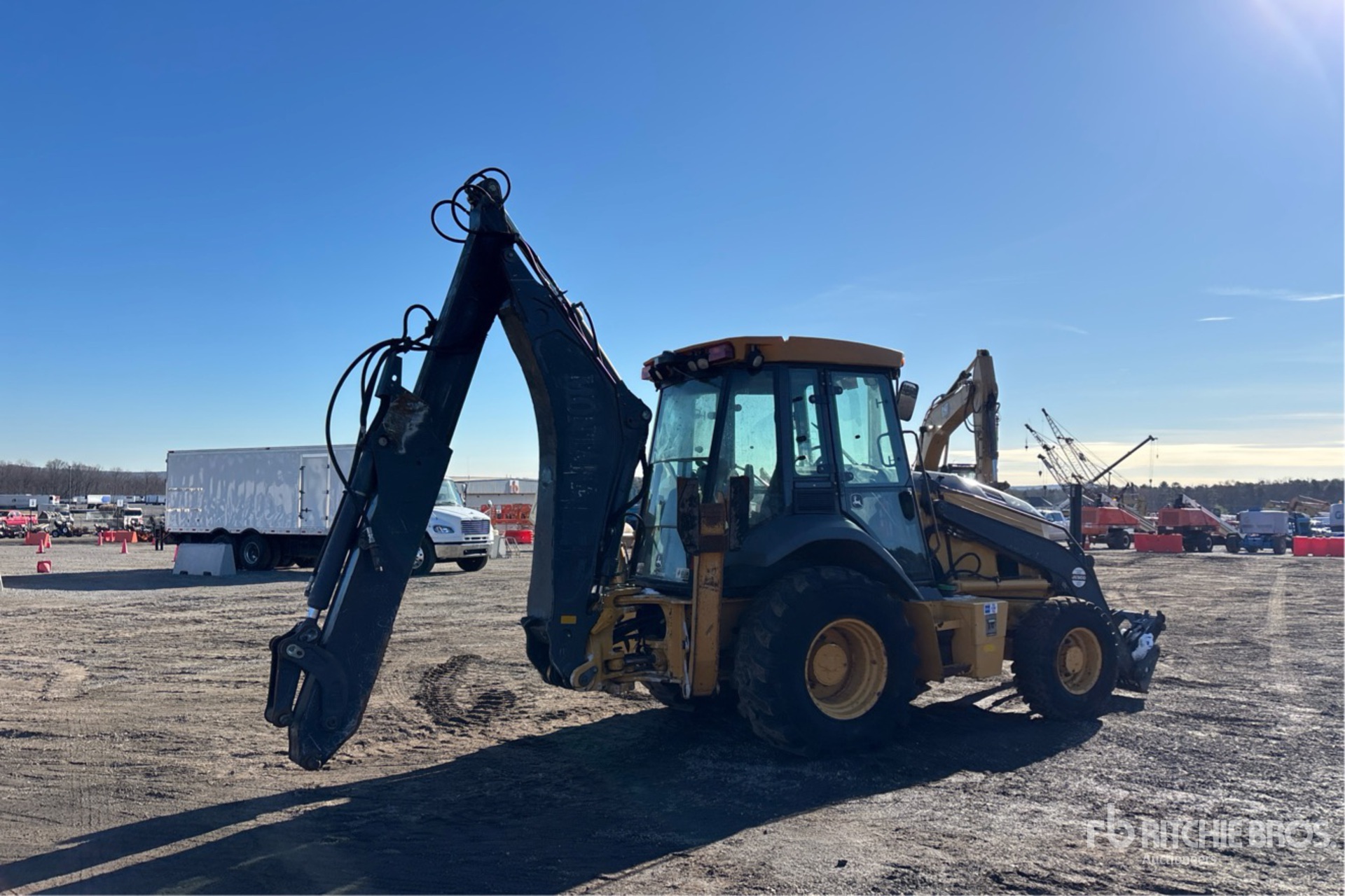 General Appearance with Foto, angolo anteriore sinistro