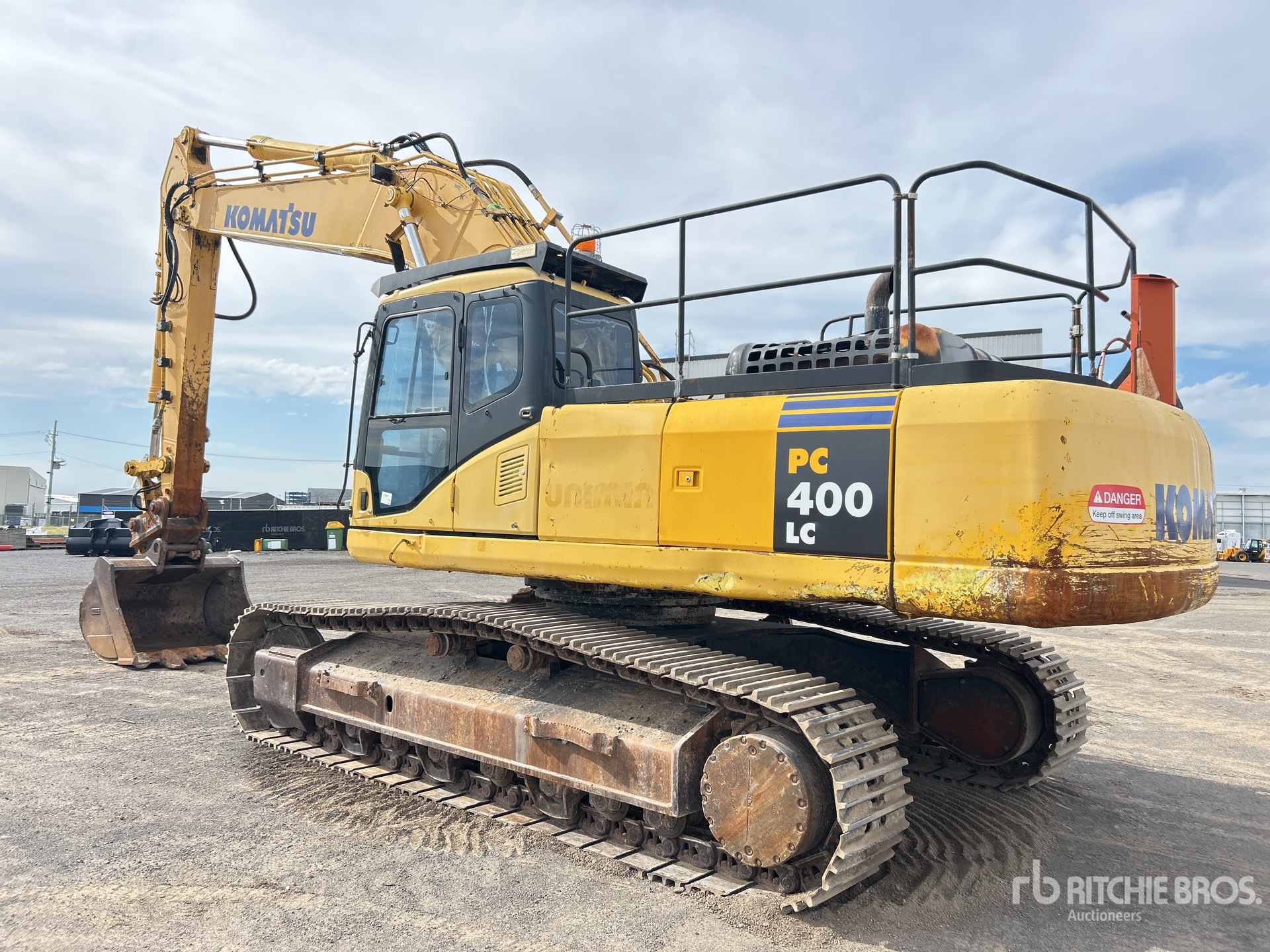 General Appearance with Picture, Left Rear Corner