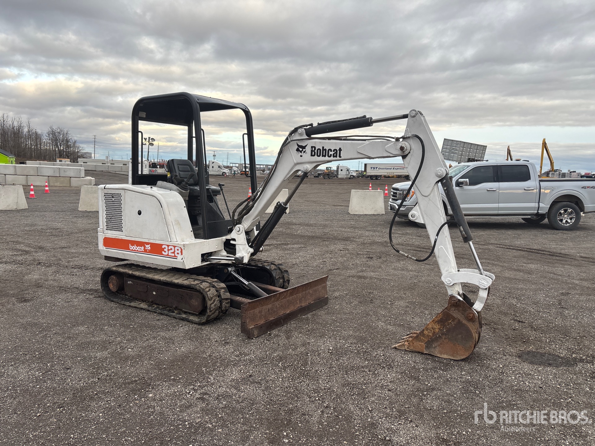 Aspect général with Image, coin avant droit