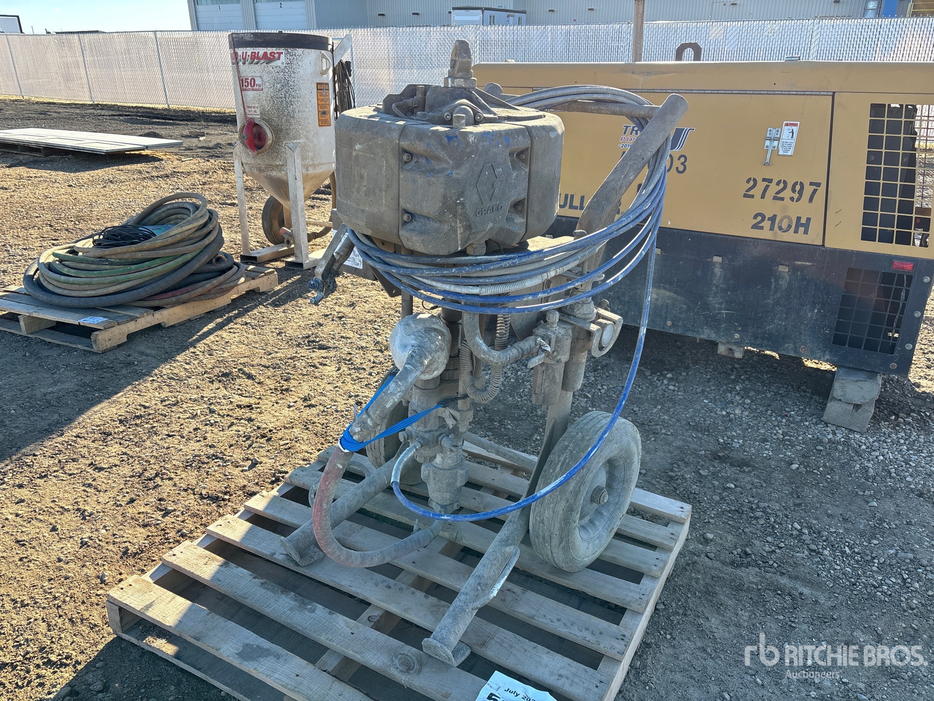 General Appearance with Image, coin avant gauche