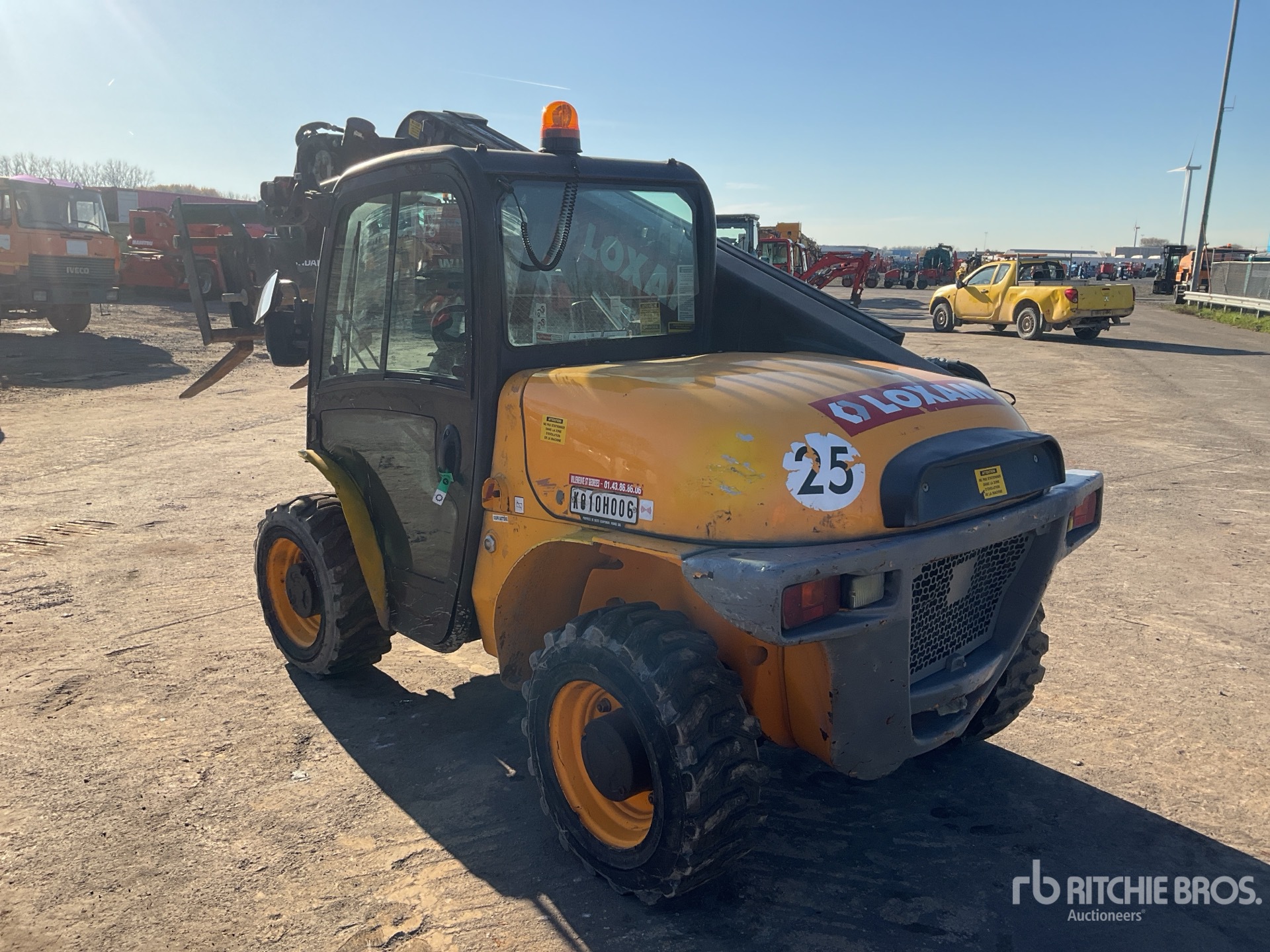 General Appearance with Bild, Ecke hinten links