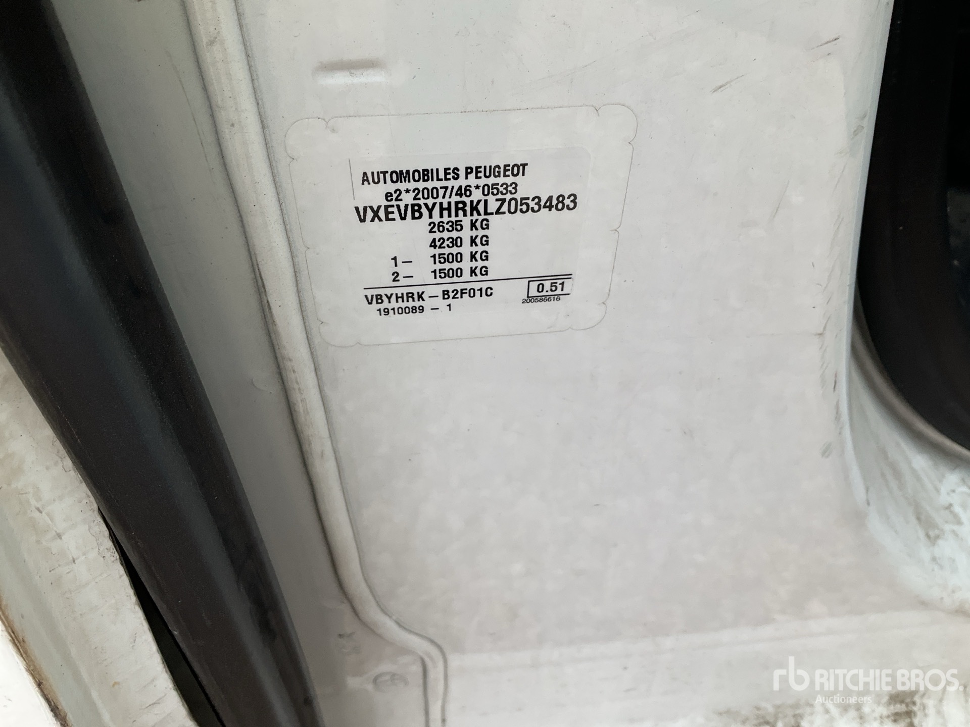 General Appearance with Numéro de série/Numéro d'identification du véhicule automobile