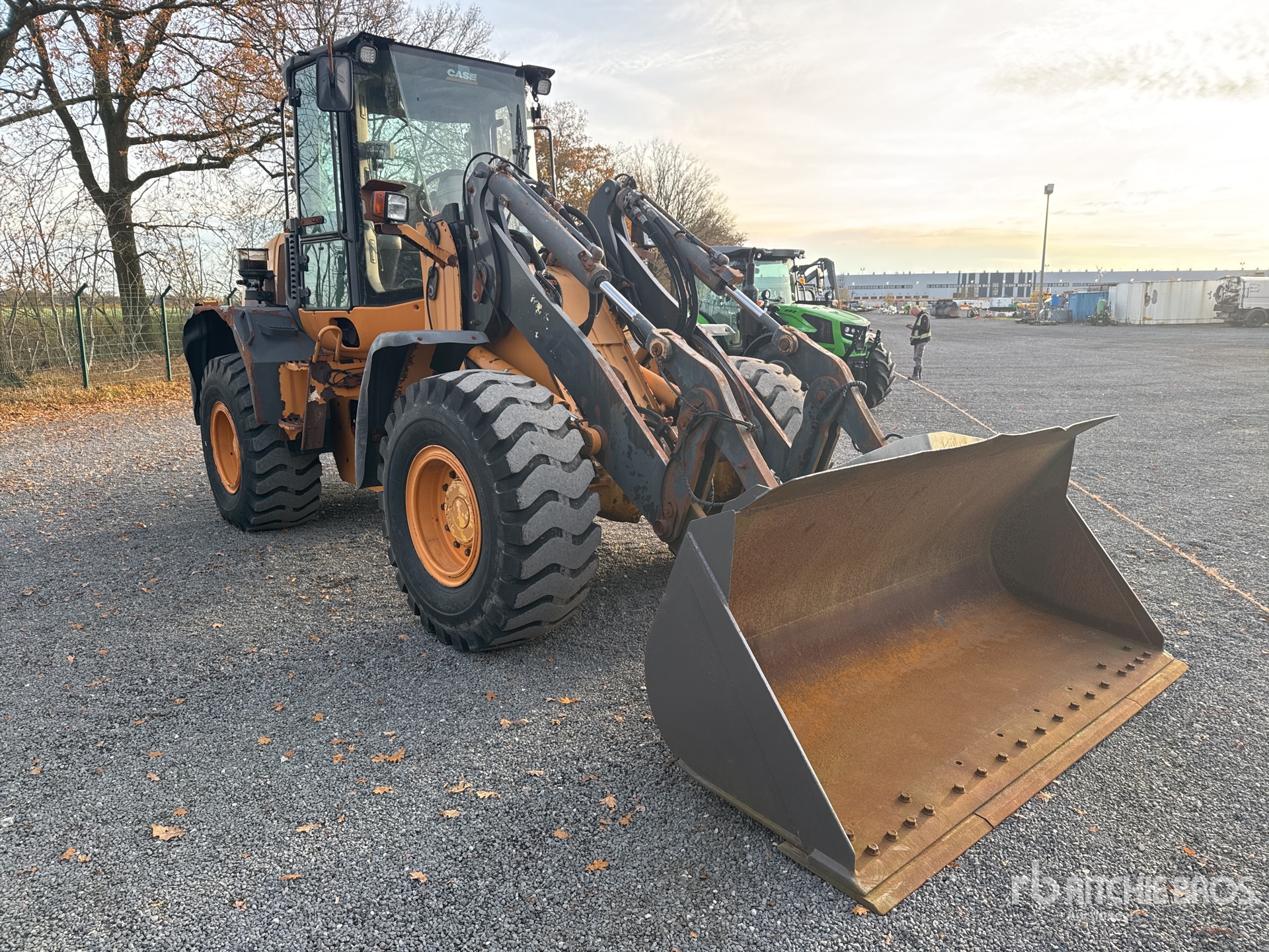 General Appearance with Imagen: esquina delantera derecha