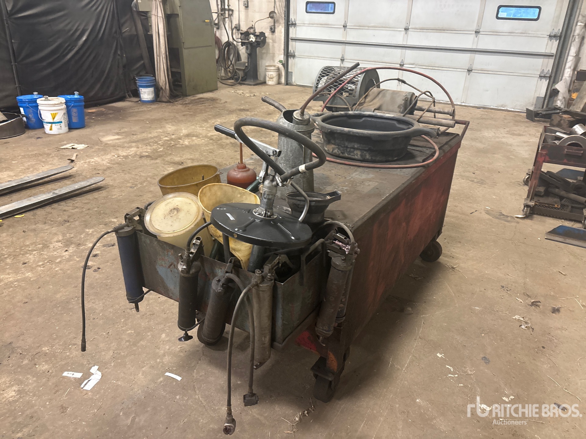 General Appearance with Bild, Ecke hinten links