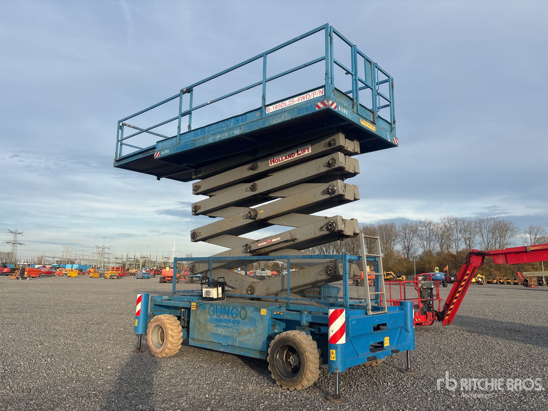 General Appearance with Foto, angolo anteriore destro