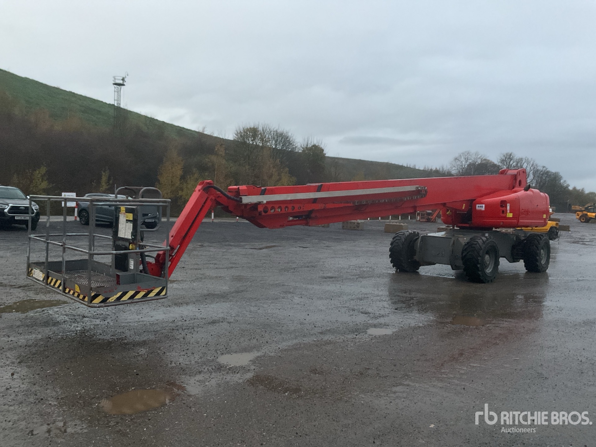 General Appearance with Picture, Left Front Corner