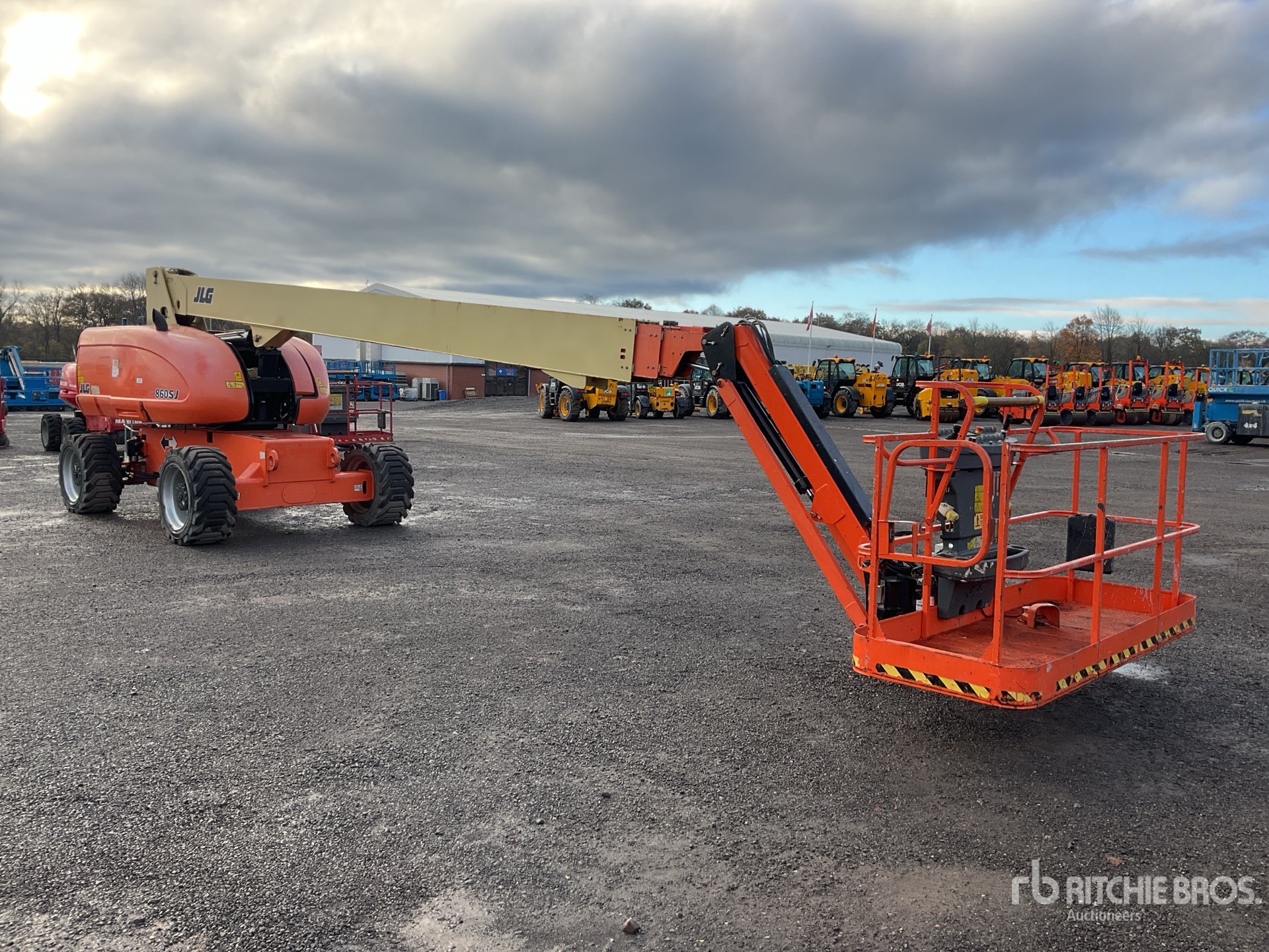 General Appearance with Bild, Ecke vorne rechts