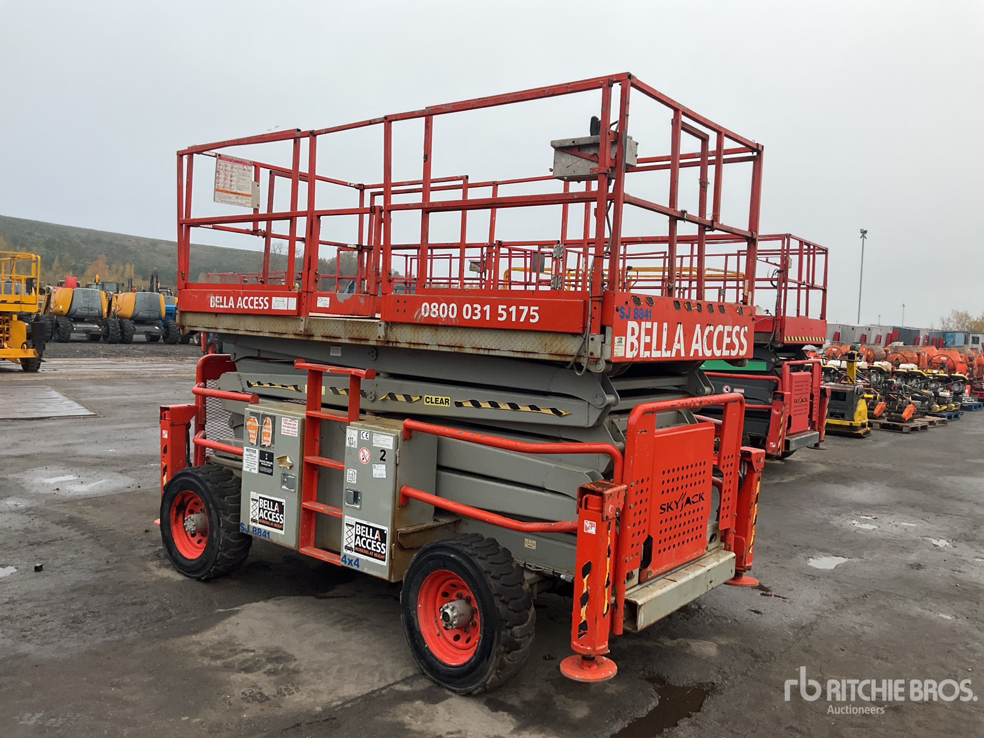 General Appearance with Bild, Ecke vorne rechts