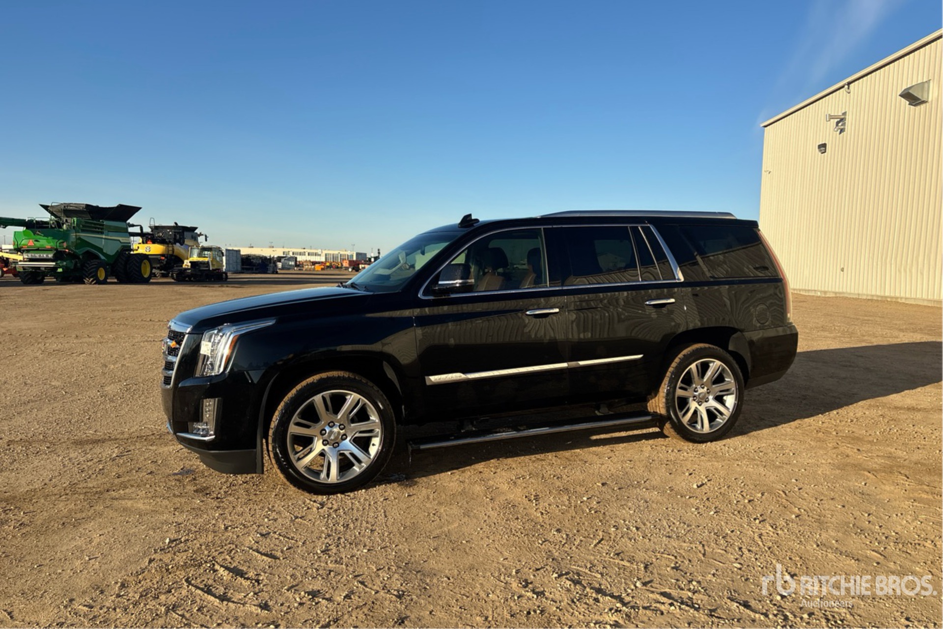 General Appearance with Picture, Left Front Corner