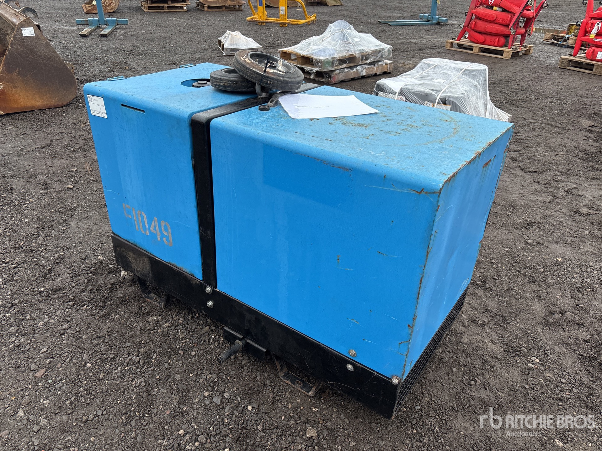 General Appearance with Bild, Ecke hinten links