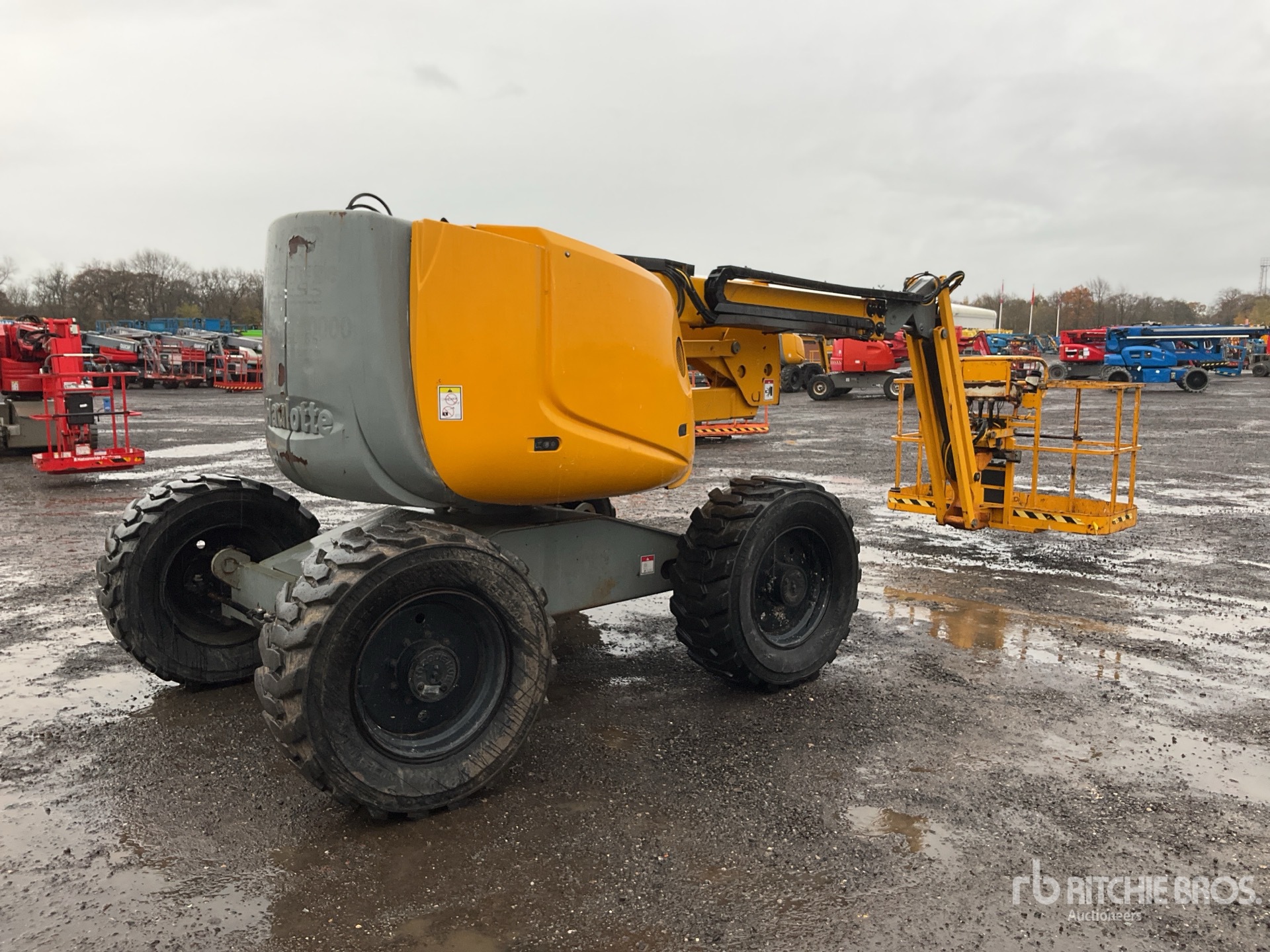 General Appearance with Picture, Right Rear Corner