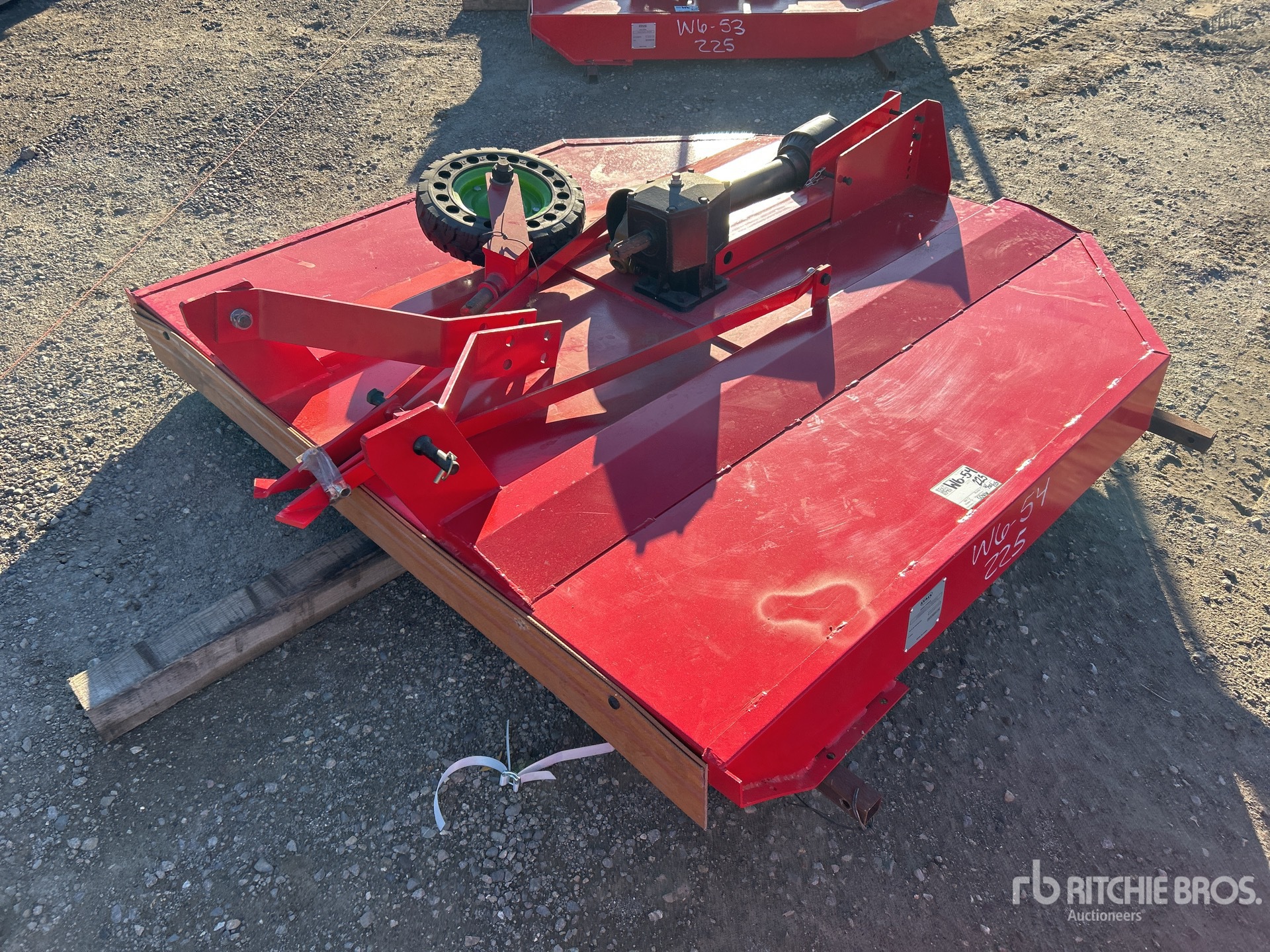 General Appearance with Picture, Right Rear Corner