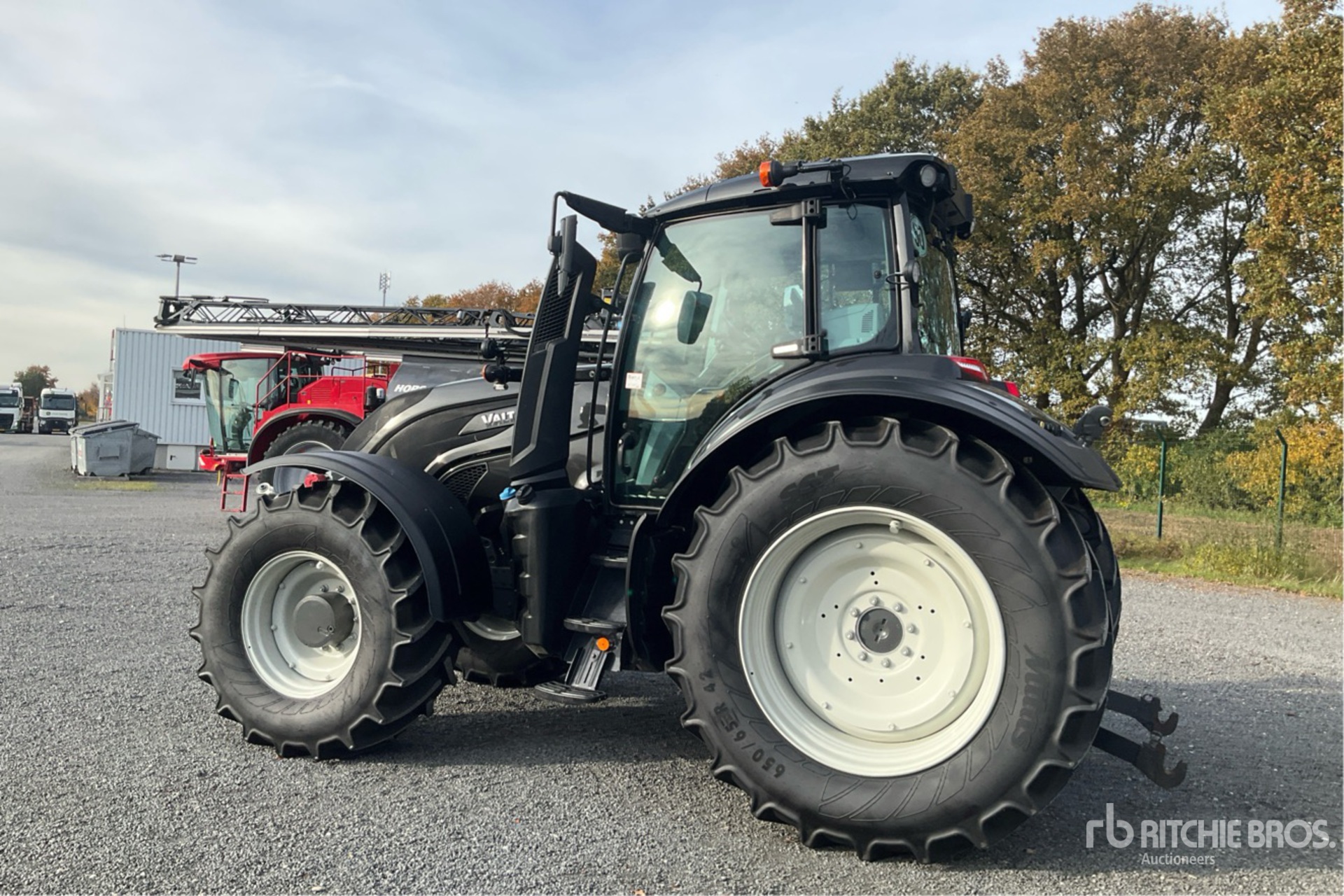 General Appearance with Bild, Ecke hinten links