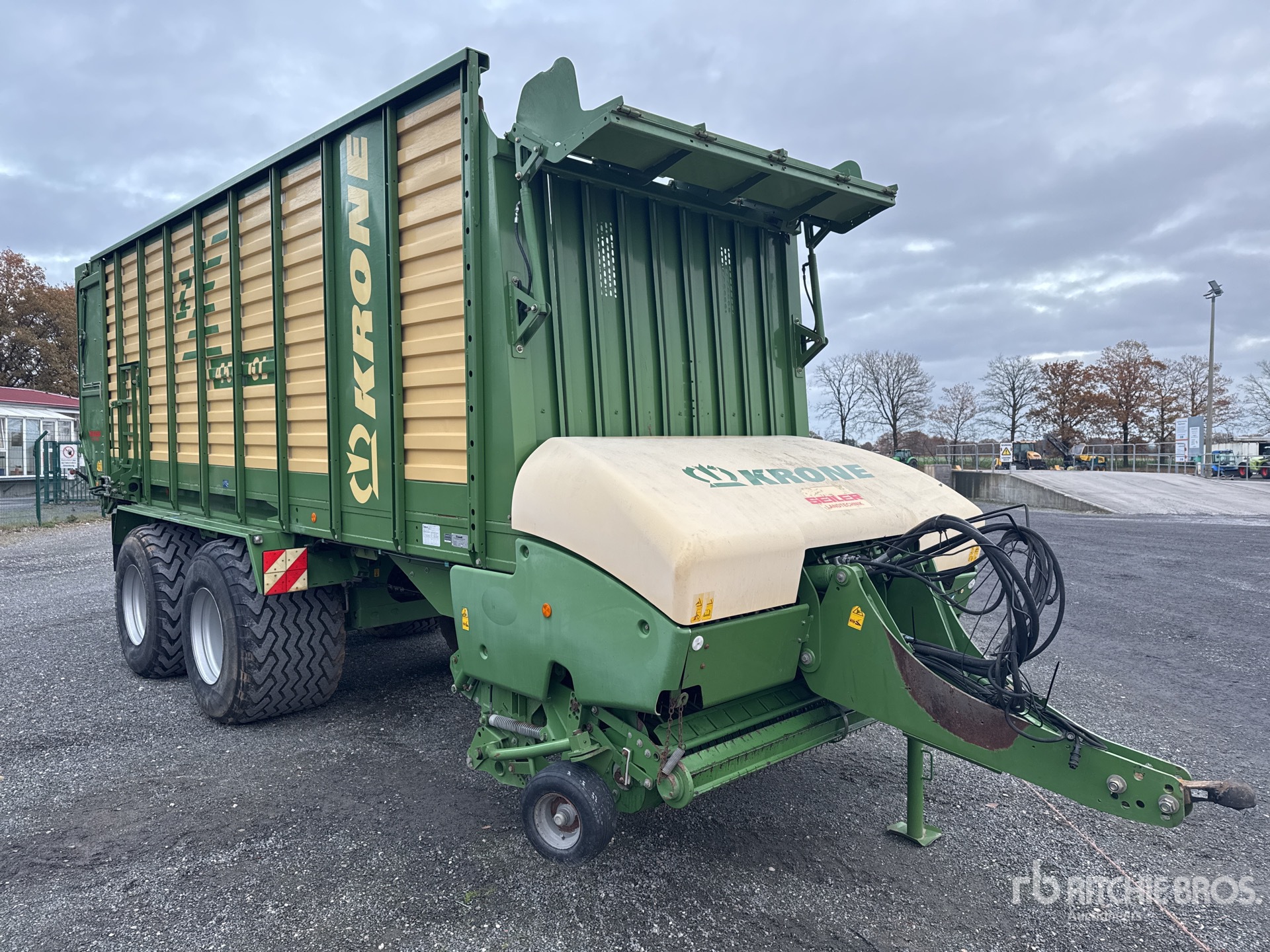 General Appearance with Imagen: esquina delantera derecha