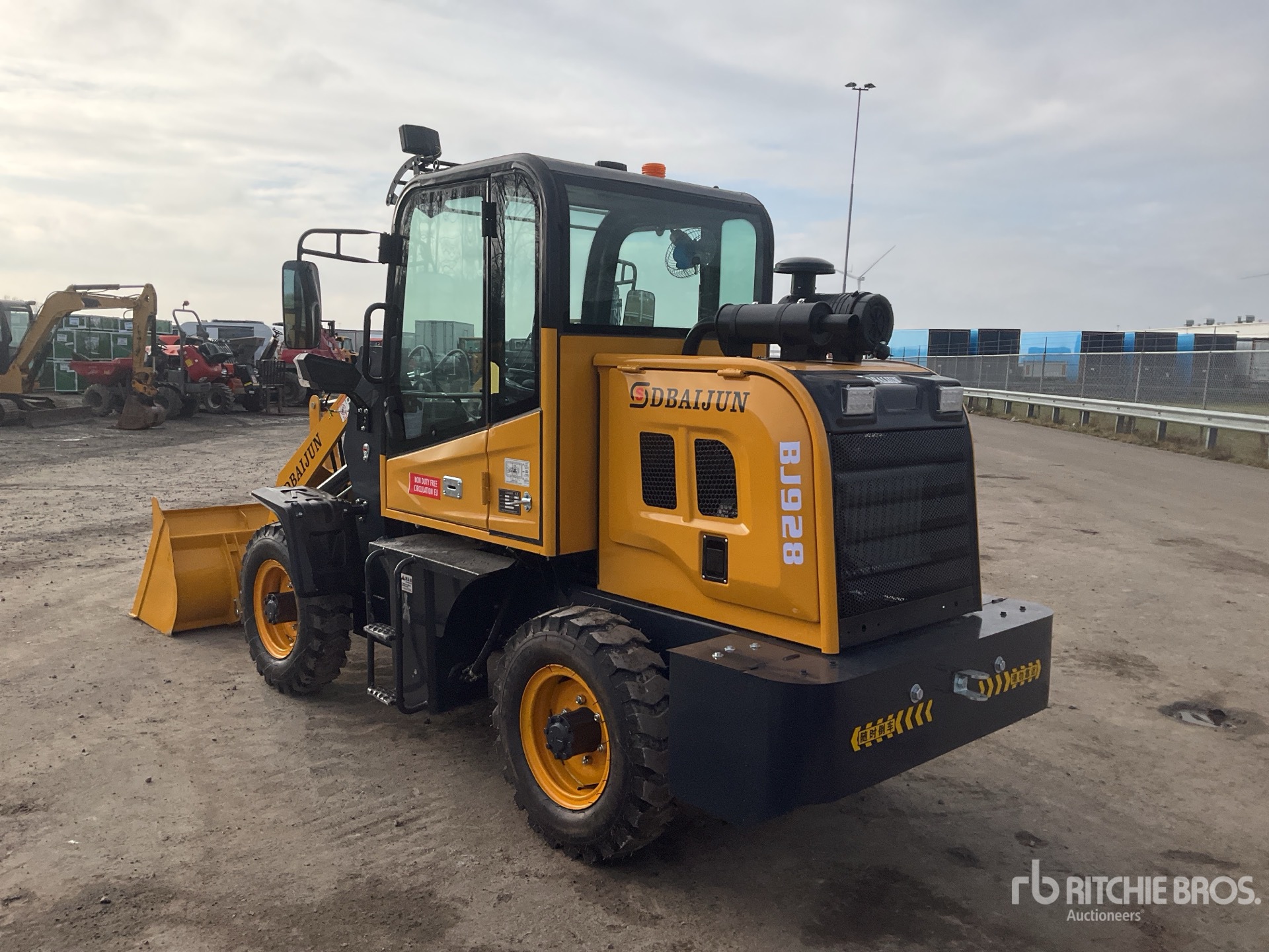 General Appearance with Picture, Left Rear Corner