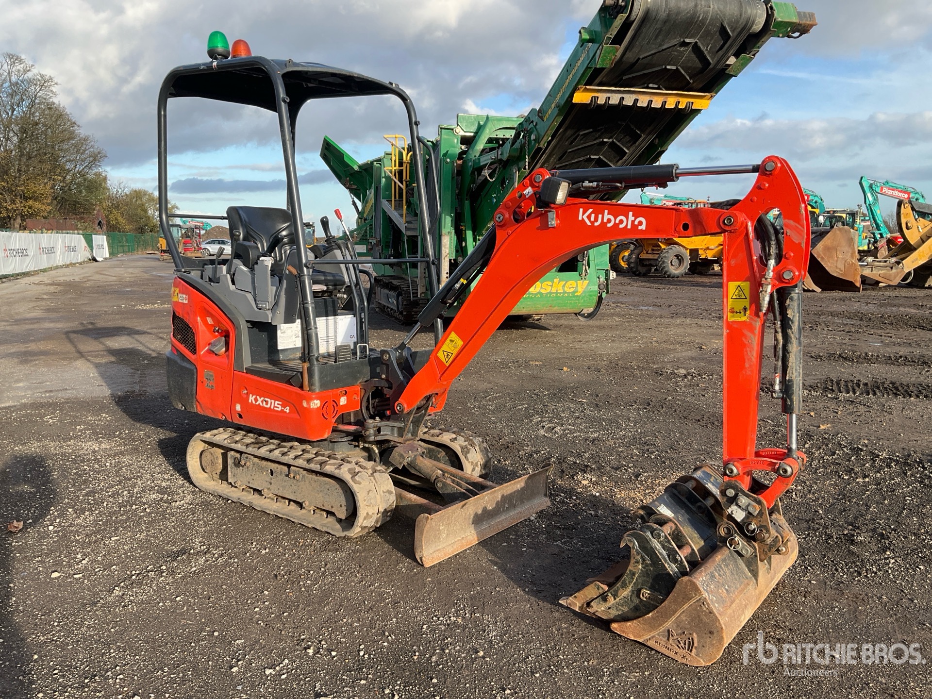 General Appearance with Image, coin avant droit