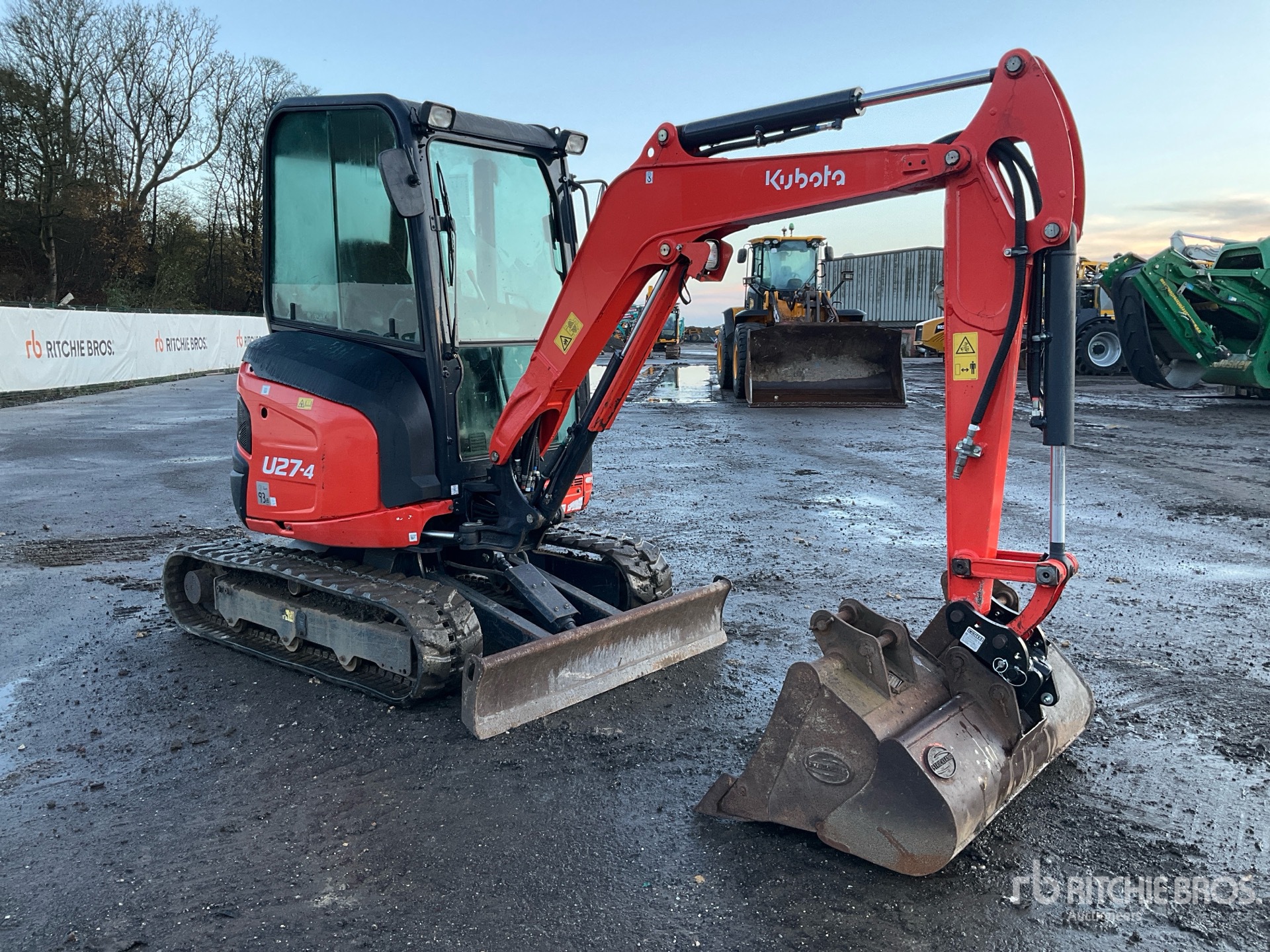 General Appearance with Picture, Right Front Corner