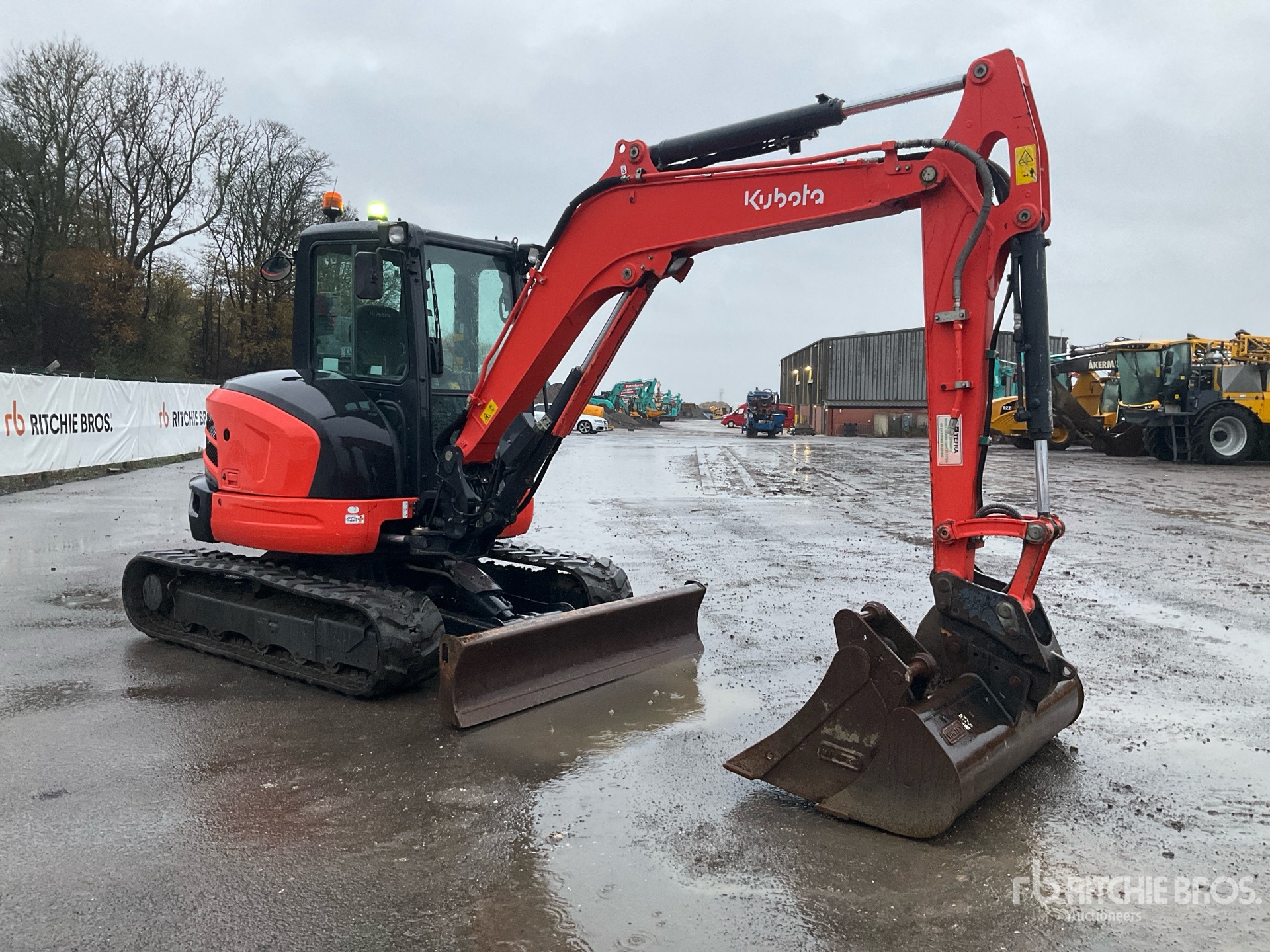 General Appearance with Picture, Right Front Corner